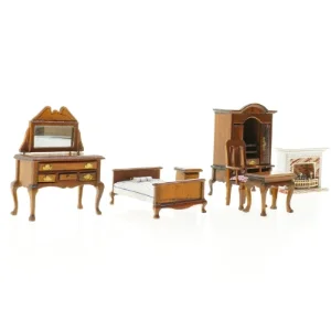 Dukkehusmøbler i træ (str. Seng 10 x 7,5 x 4,5 cm kommode skab 13 x 9 x 4 cm)