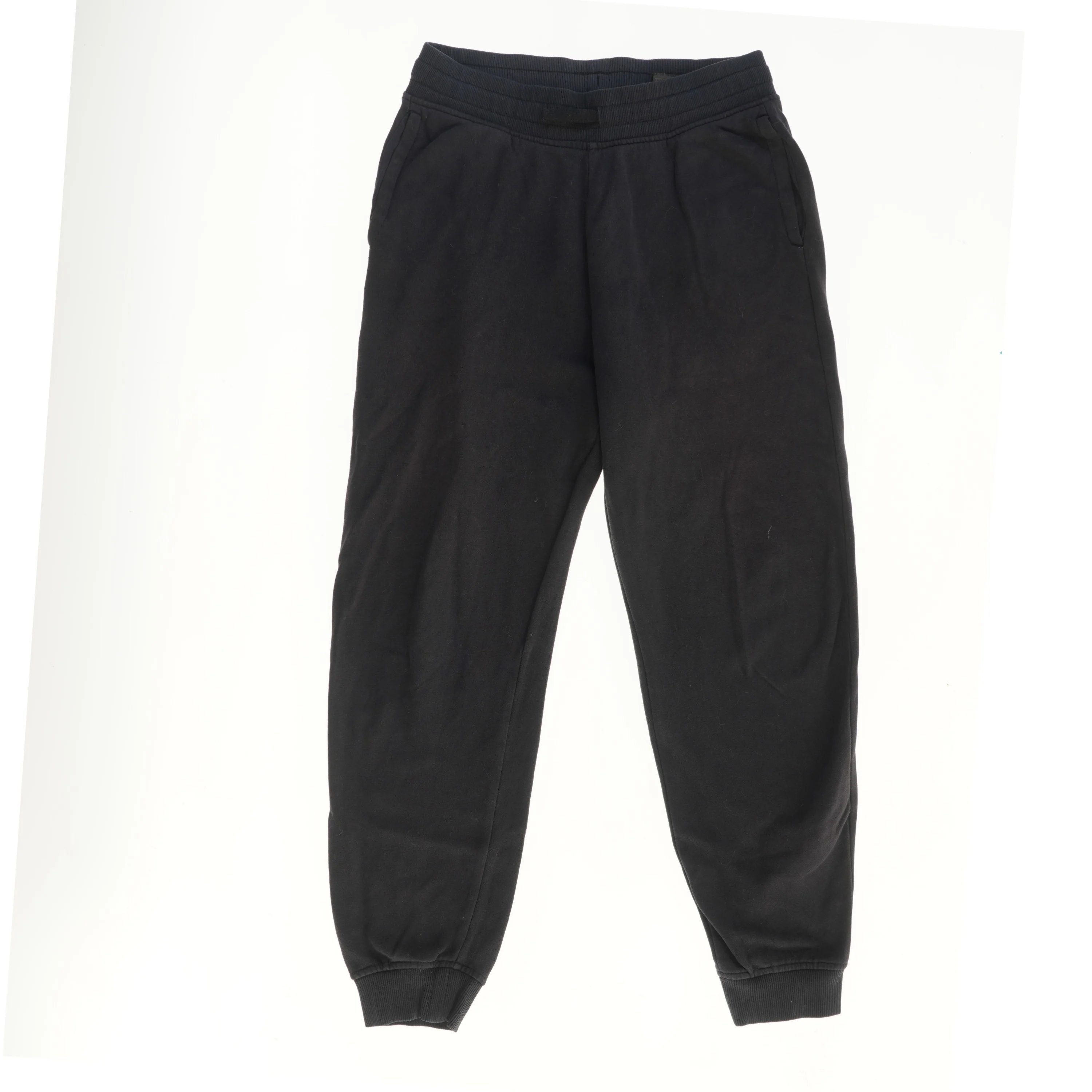 Sort Sweatpants fra H&M (str. 158)