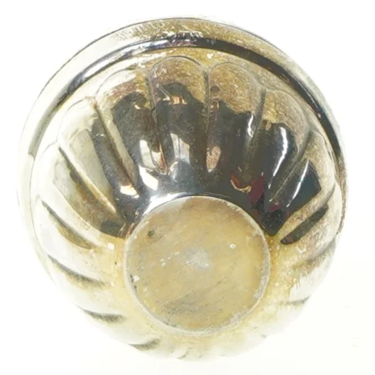 Pynte æg i metal (str. 7 x 5 cm)