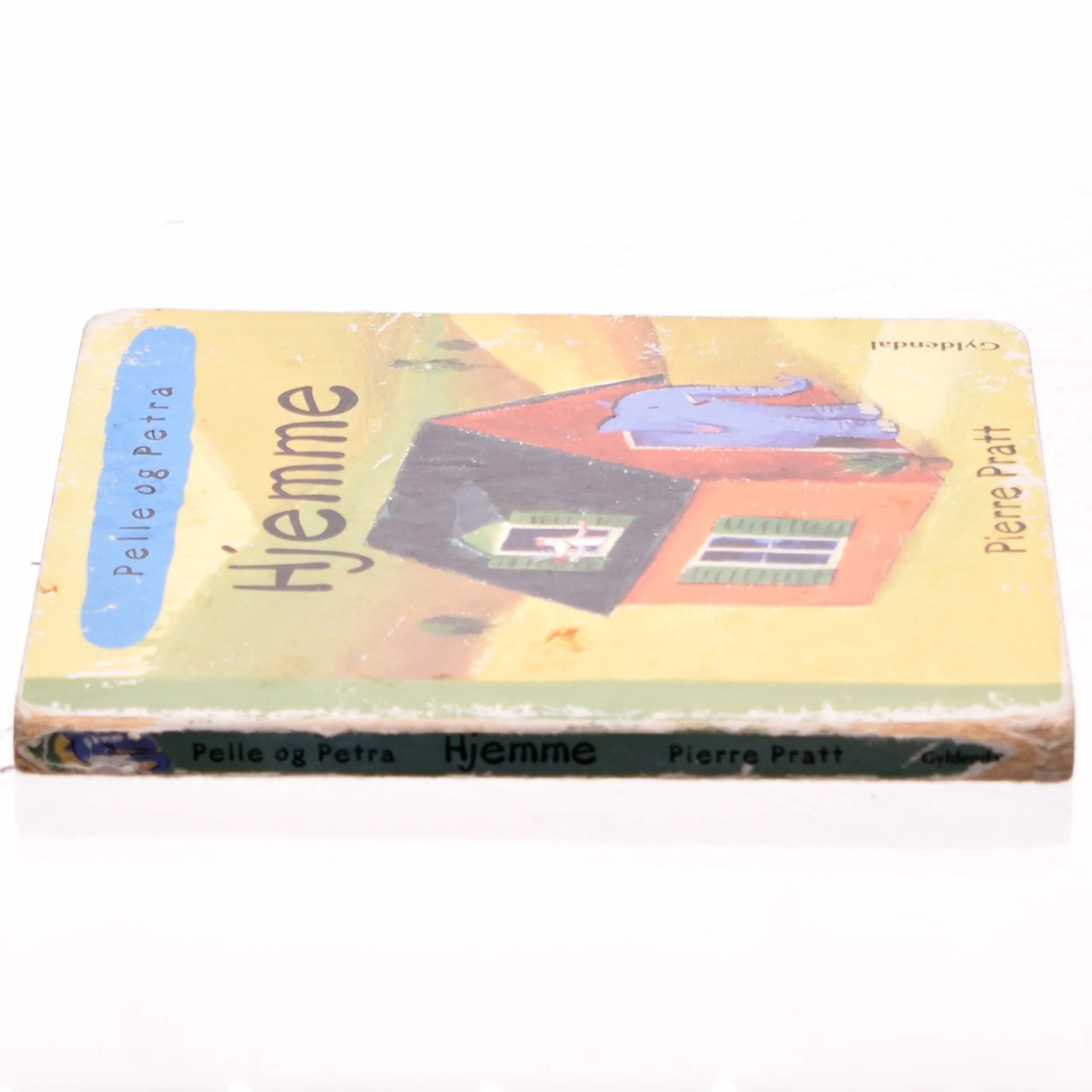 Pelle og Petra hjemme af Pierre Pratt (Bog)