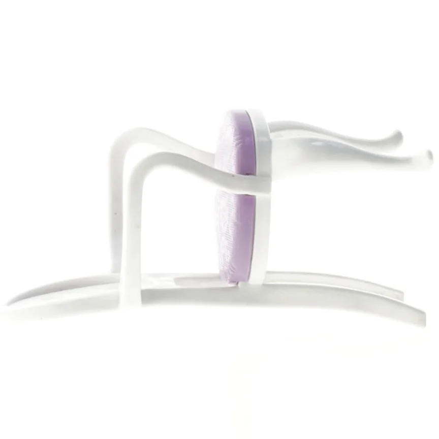 Plastikstol til dukkehus (str. Højde 14 cm)