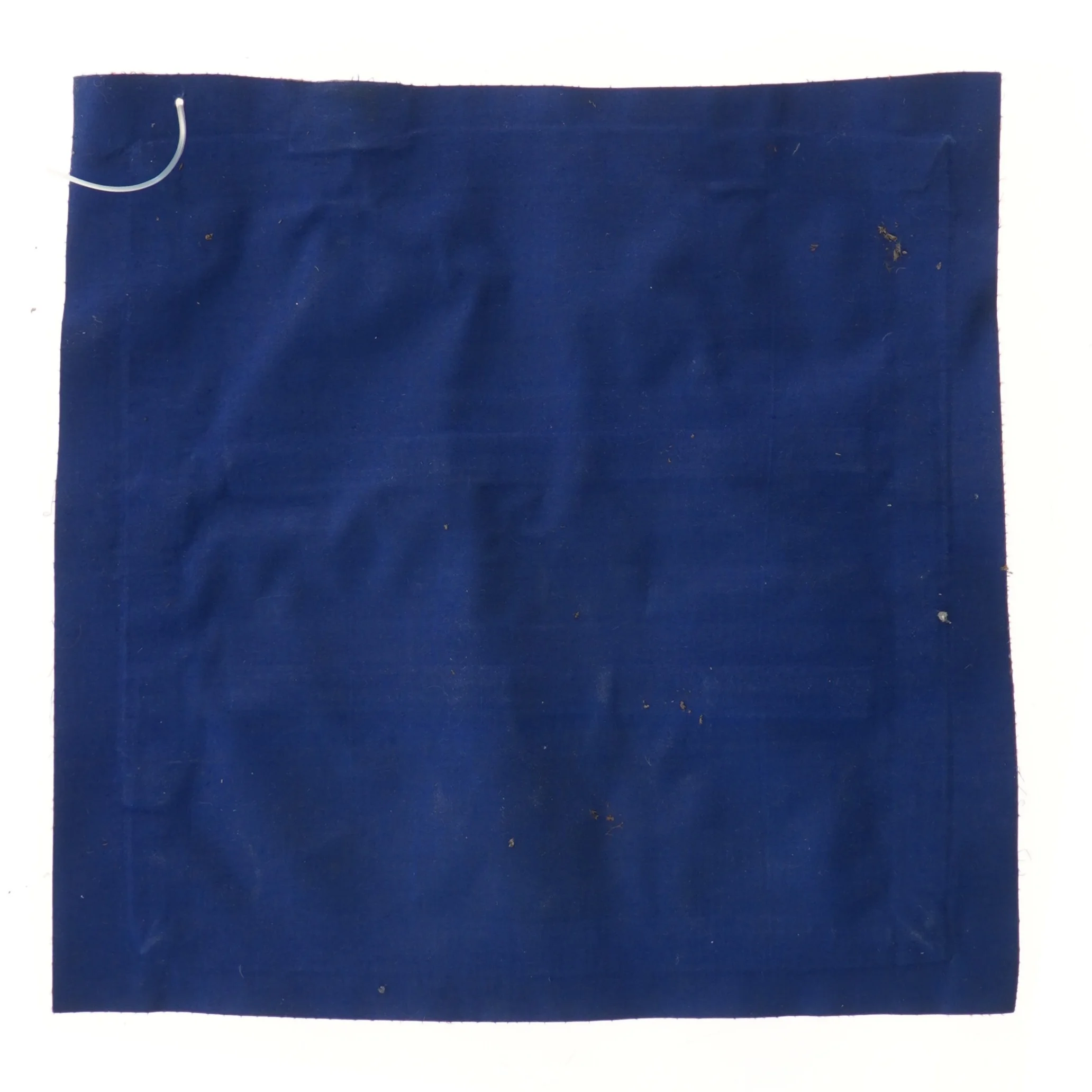 Oppustelig pude - Rød og blå tekstilpuder (str. 36x36 cm)