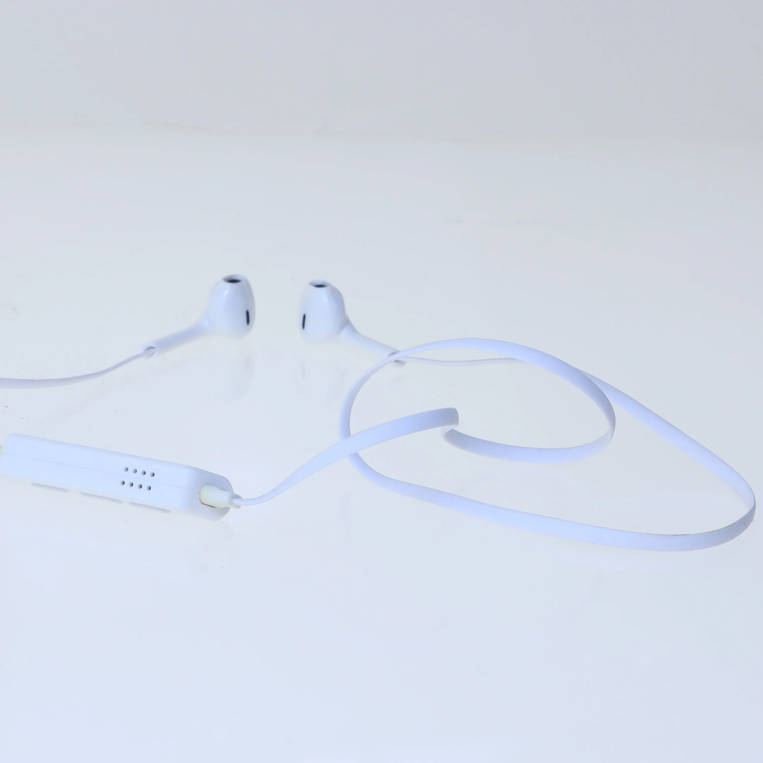 Trådløse øretelefoner (str. 60 cm)