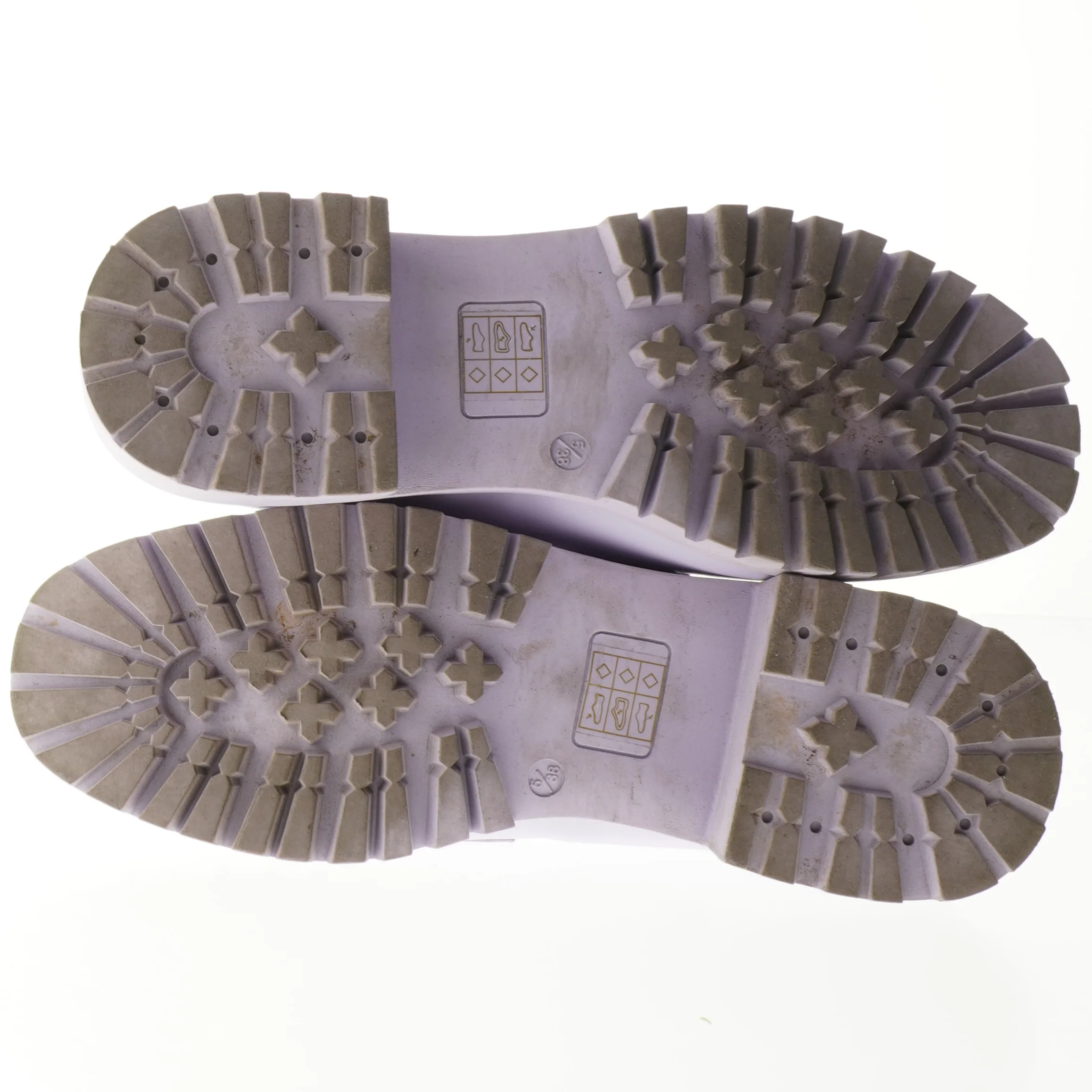 Lilla snøresko fra London Rebel (str. 38,5)