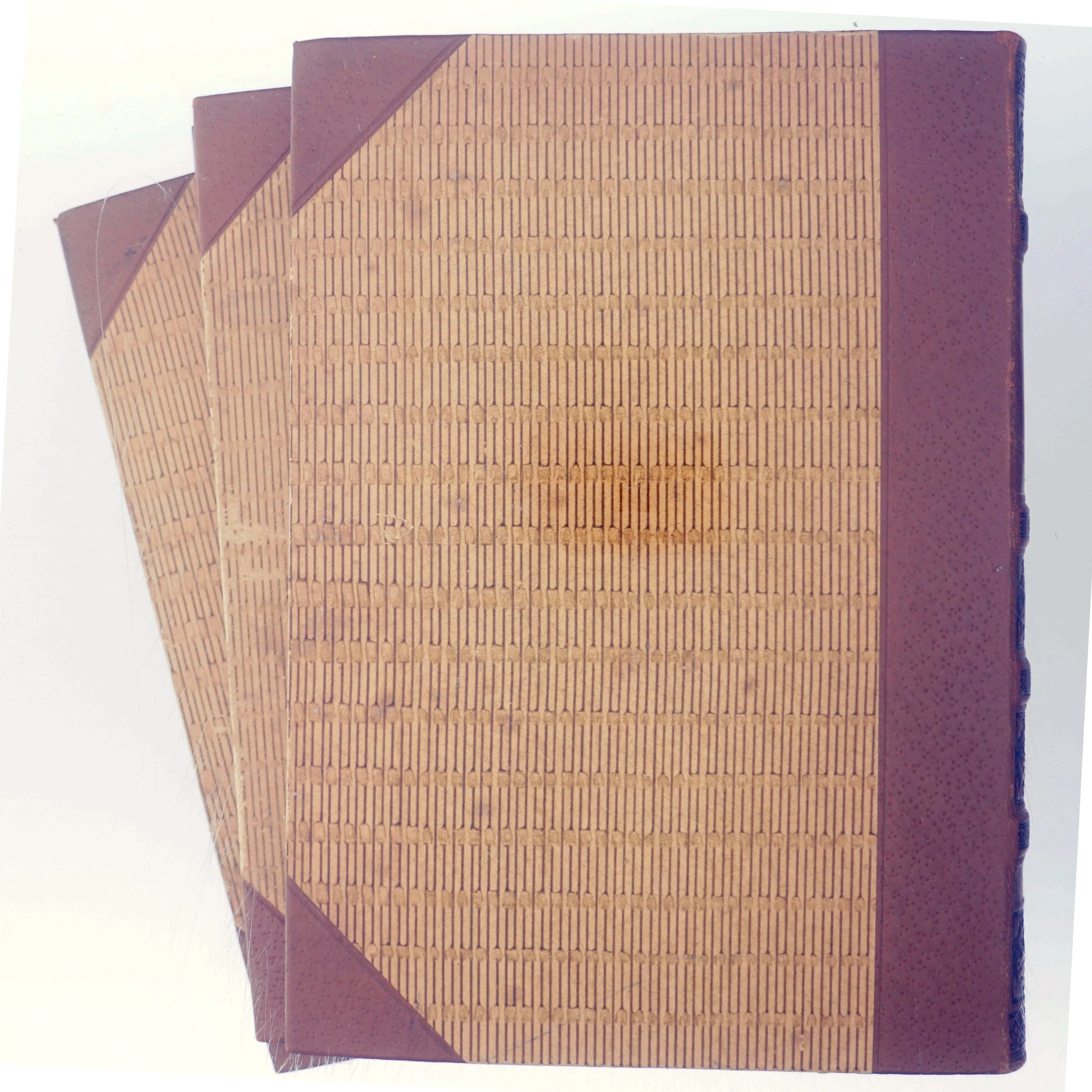 Sæt af fire indbundne bøger