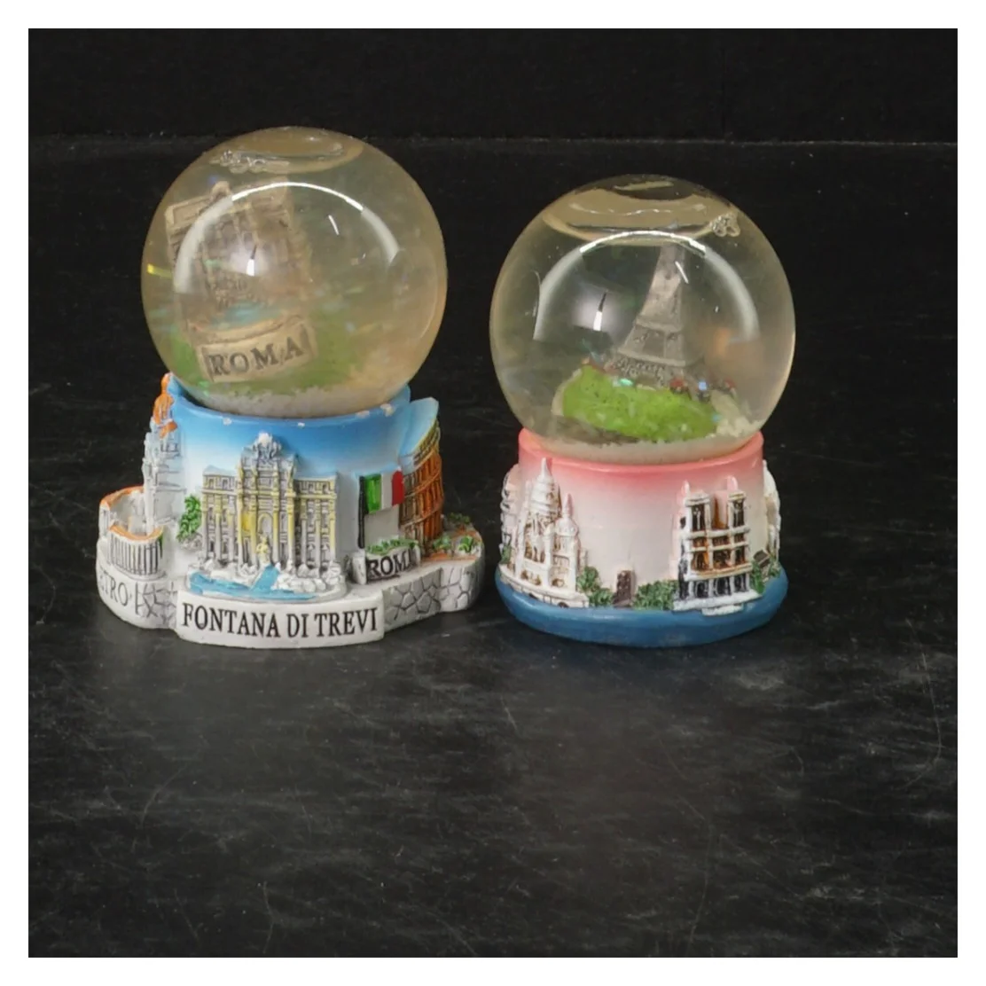 Snebolde med bymotiver (str. 2 stykker)