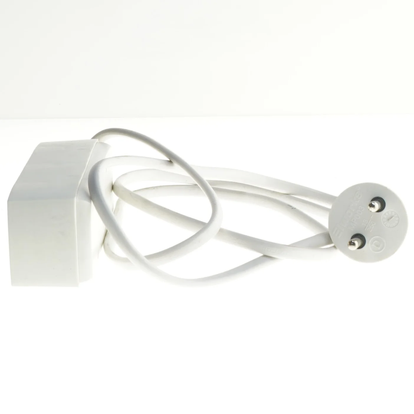 Stikdåse med 3 udtag fra Elworks (str. 160 cm)