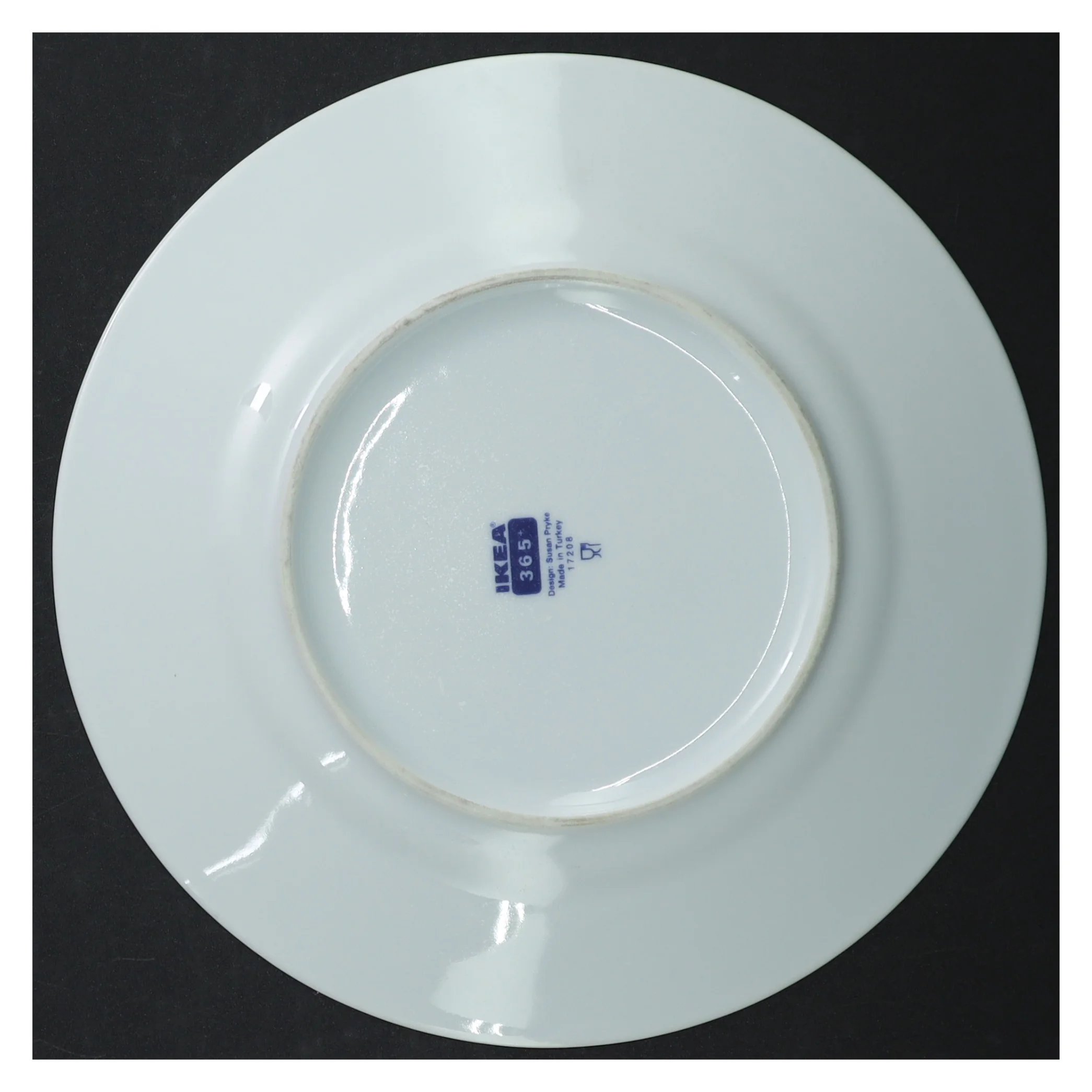 Hvid middagstallerken fra IKEA (str. Ø. 21,5 cm)