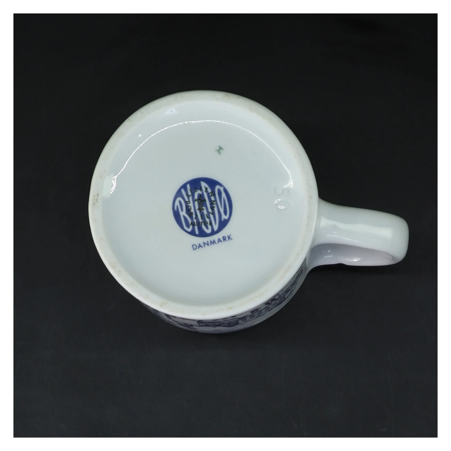 Krus med Roskilde motiv fra Bing & Grøndahl (str. Ø 8,5 cm længde 12 cm)