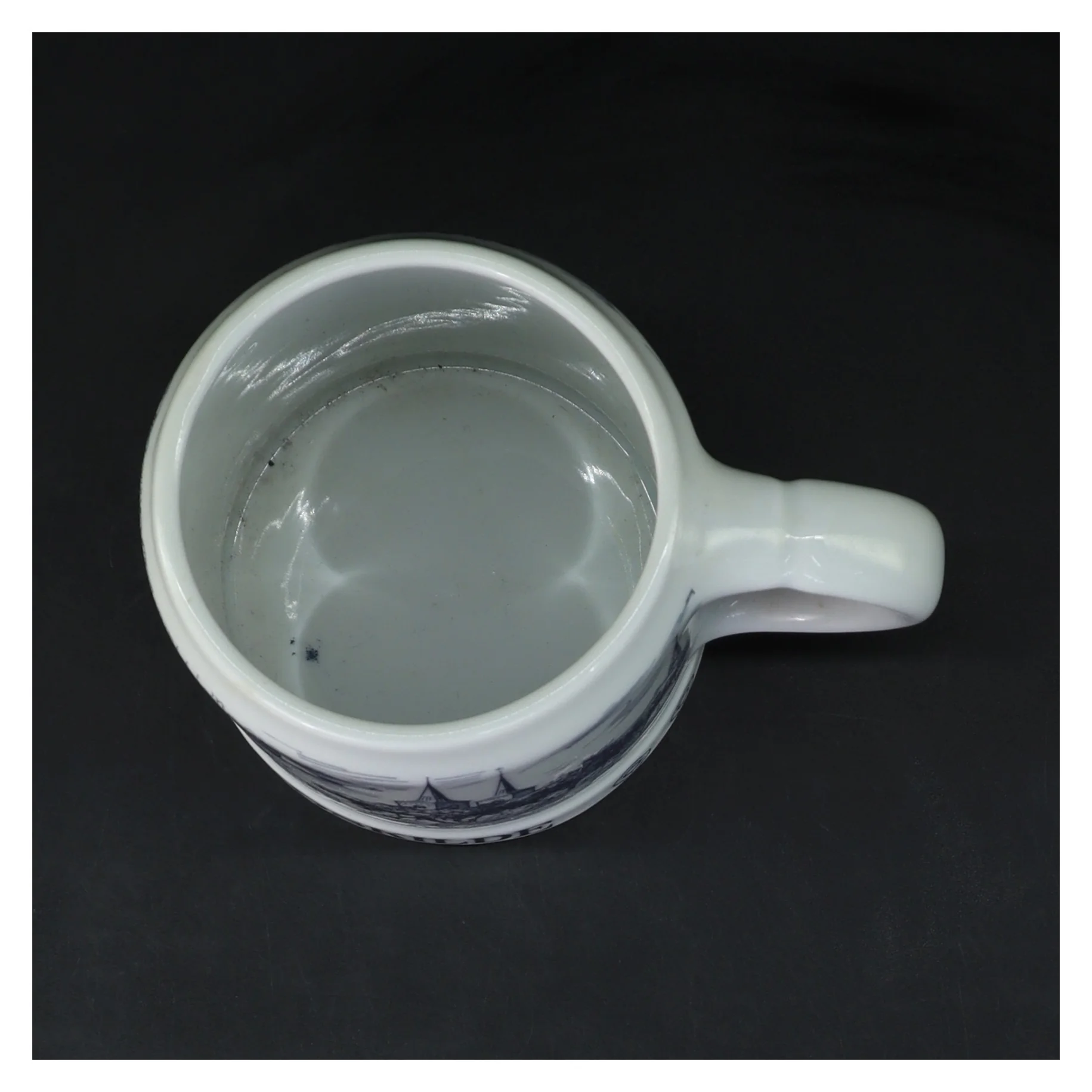 Krus med Roskilde motiv fra Bing & Grøndahl (str. Ø 8,5 cm længde 12 cm)