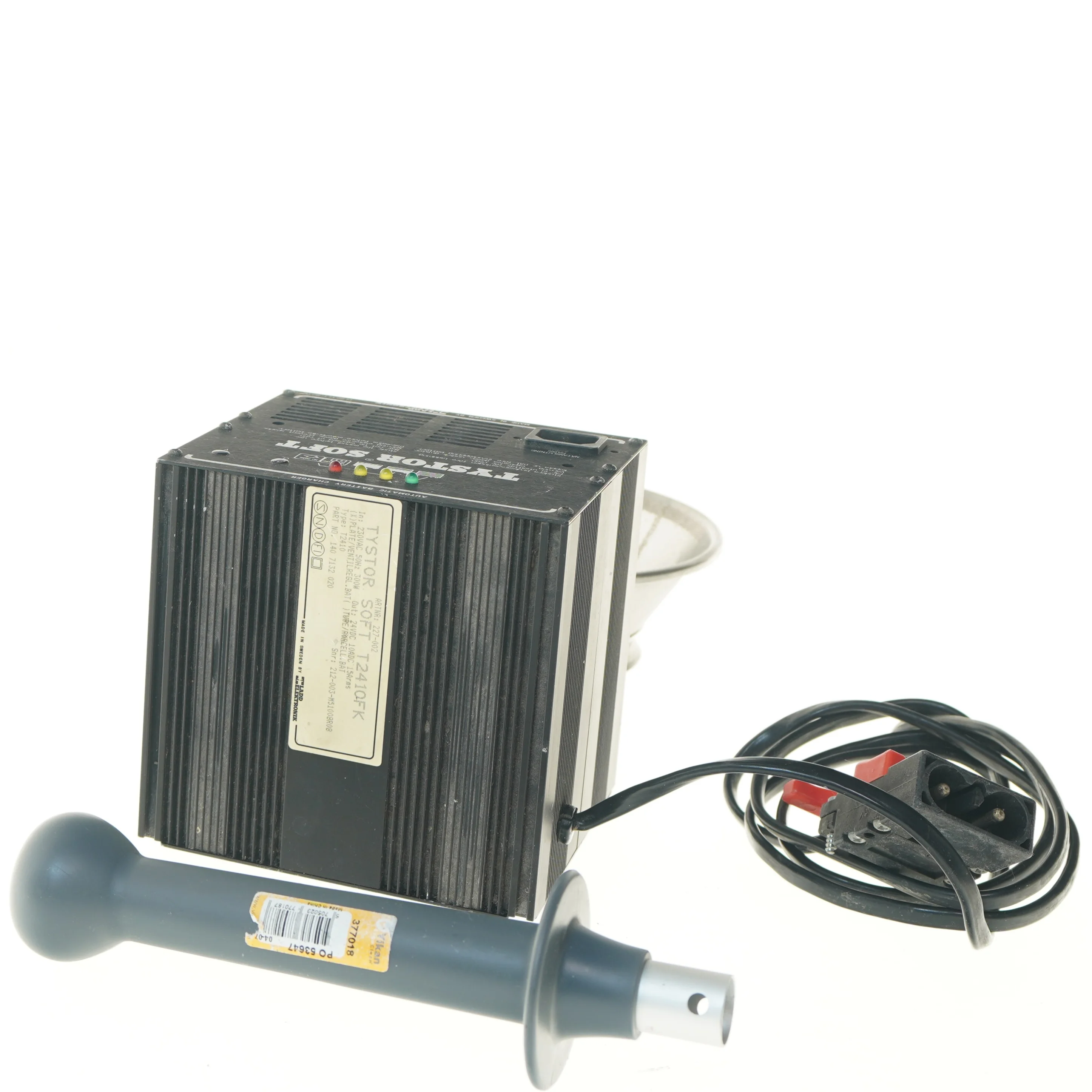 Elektronisk lader og tilbehør (str. 16x14x16 cm)