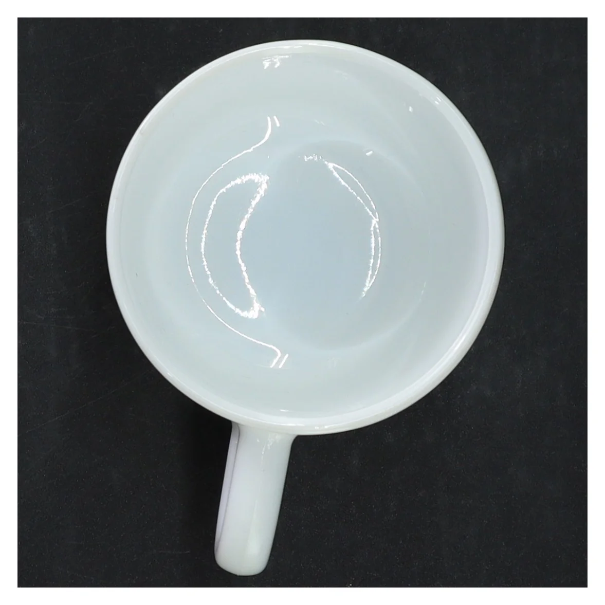 Hvid kaffekop (str. H 9 cm. ø 8 cm)