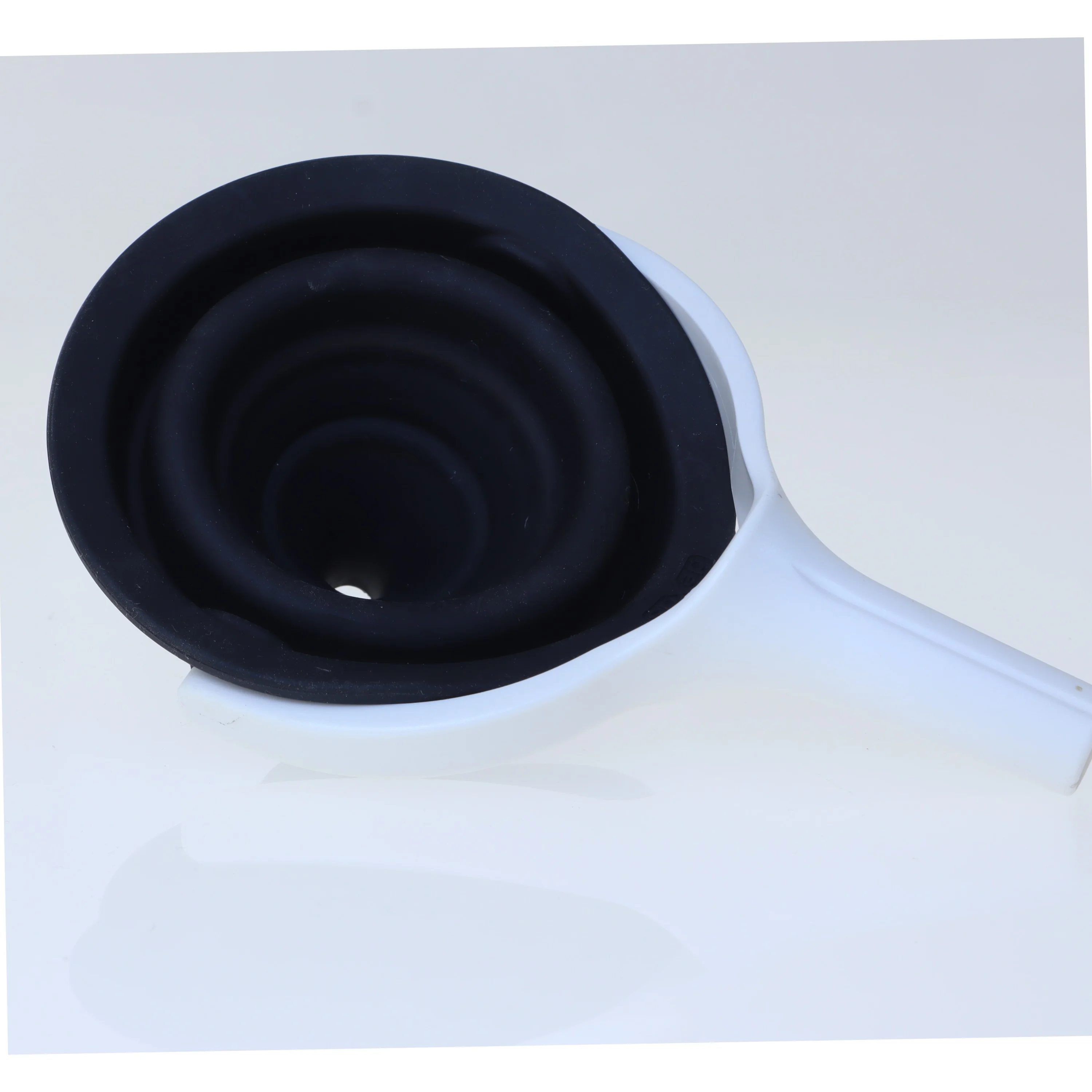 Sammenfoldelig tragt (str. Ø 12 cm)