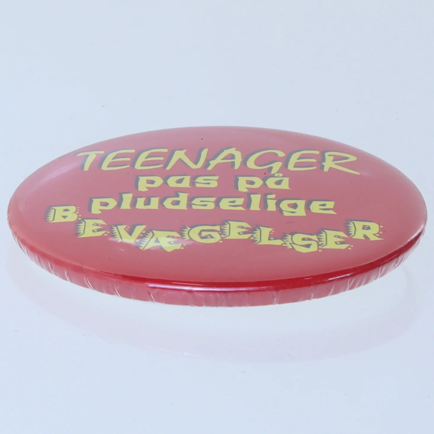 Badge med sjov tekst (str. Ø 5,5 cm)