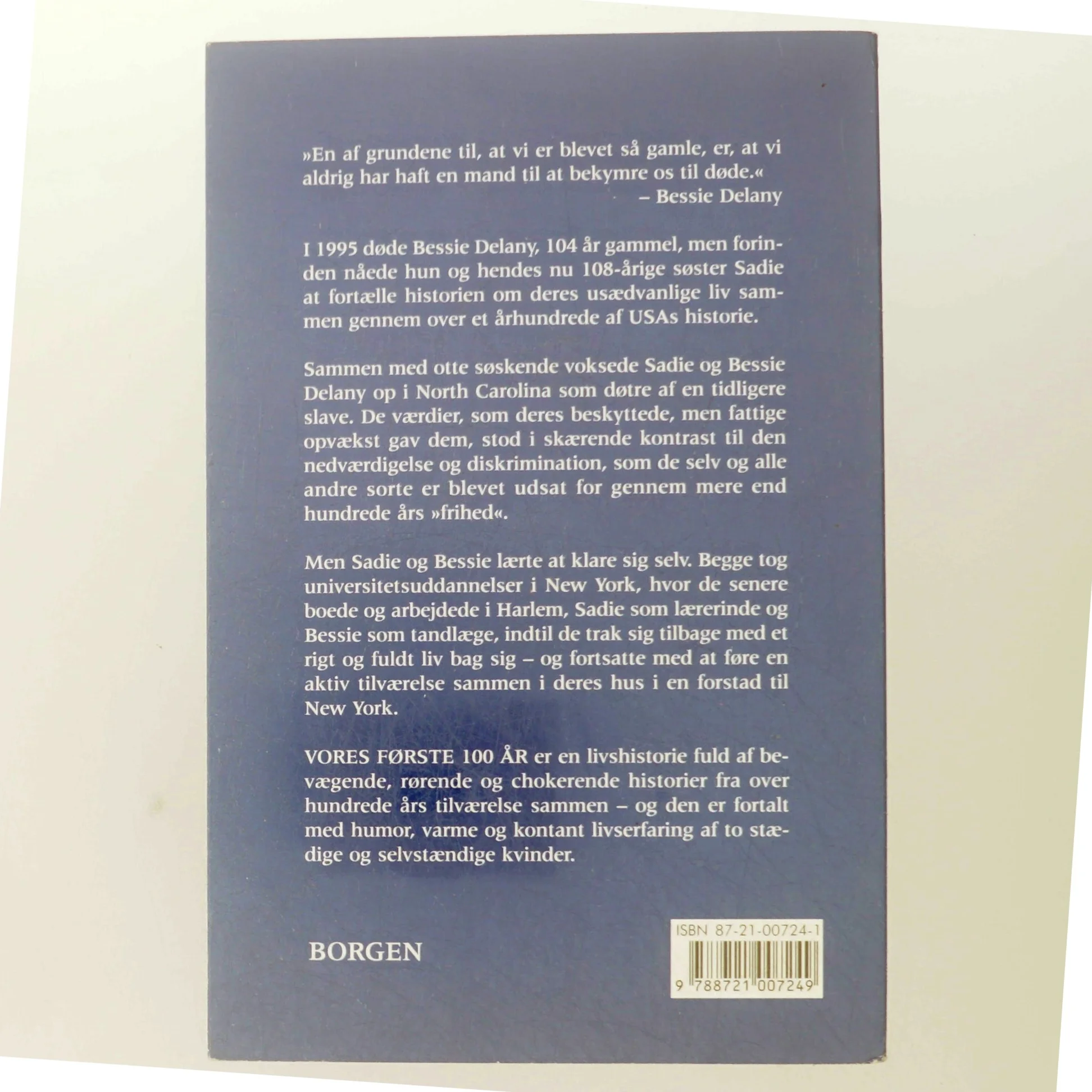 Vores første 100 år : to amerikanske søstres usædvanlige livshistorie (Bog)