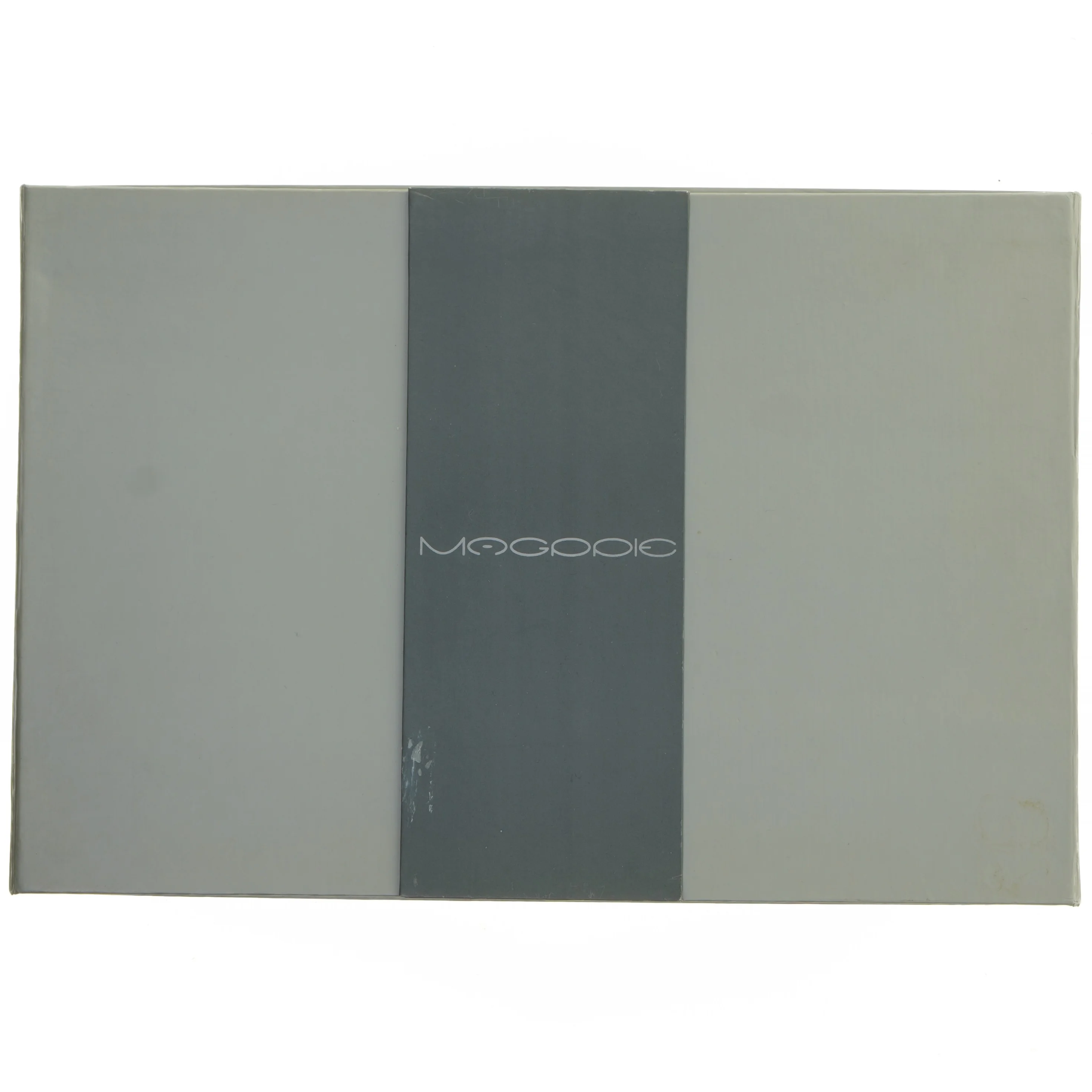 Bestiksæt og porcelæn i gaveæske