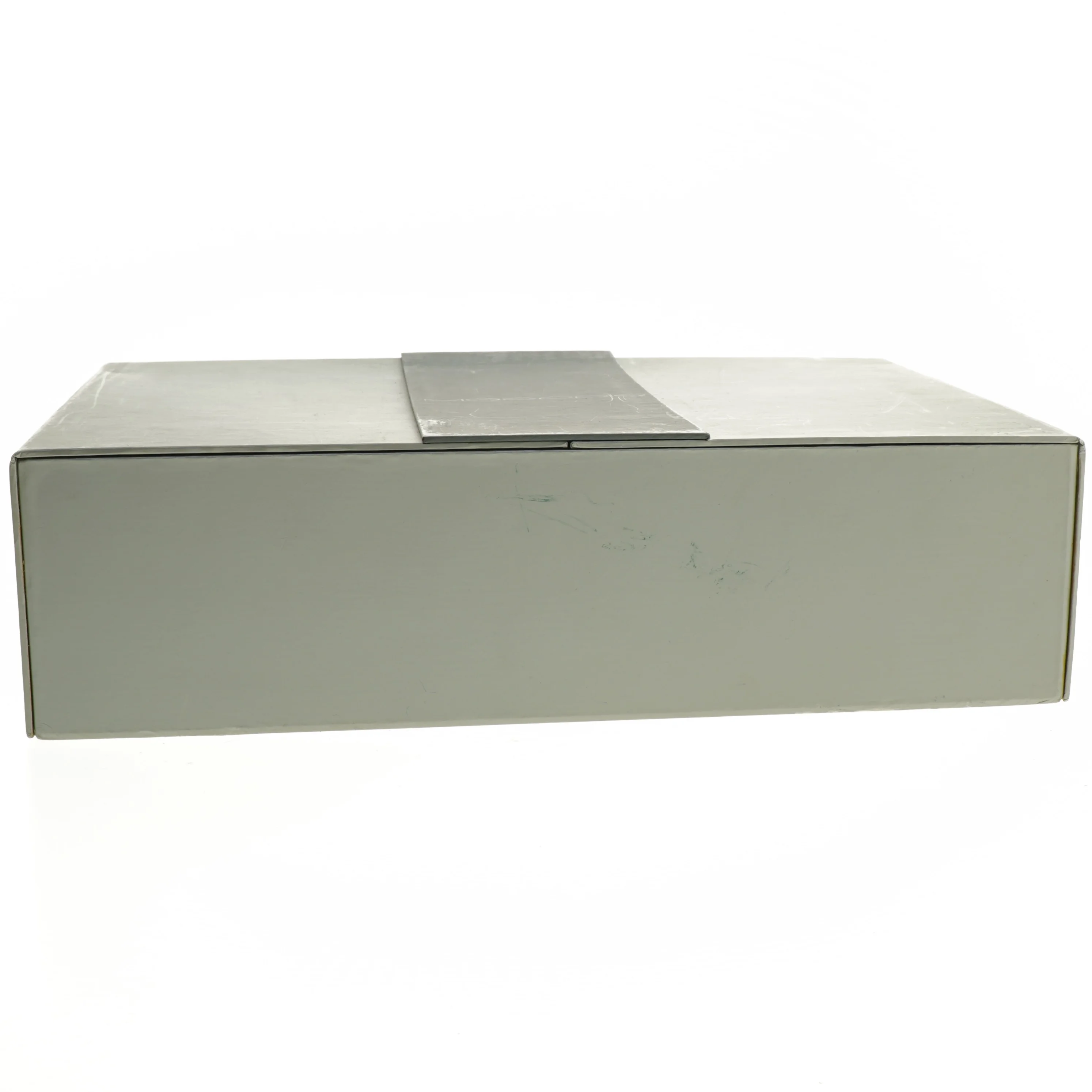 Bestiksæt og porcelæn i gaveæske