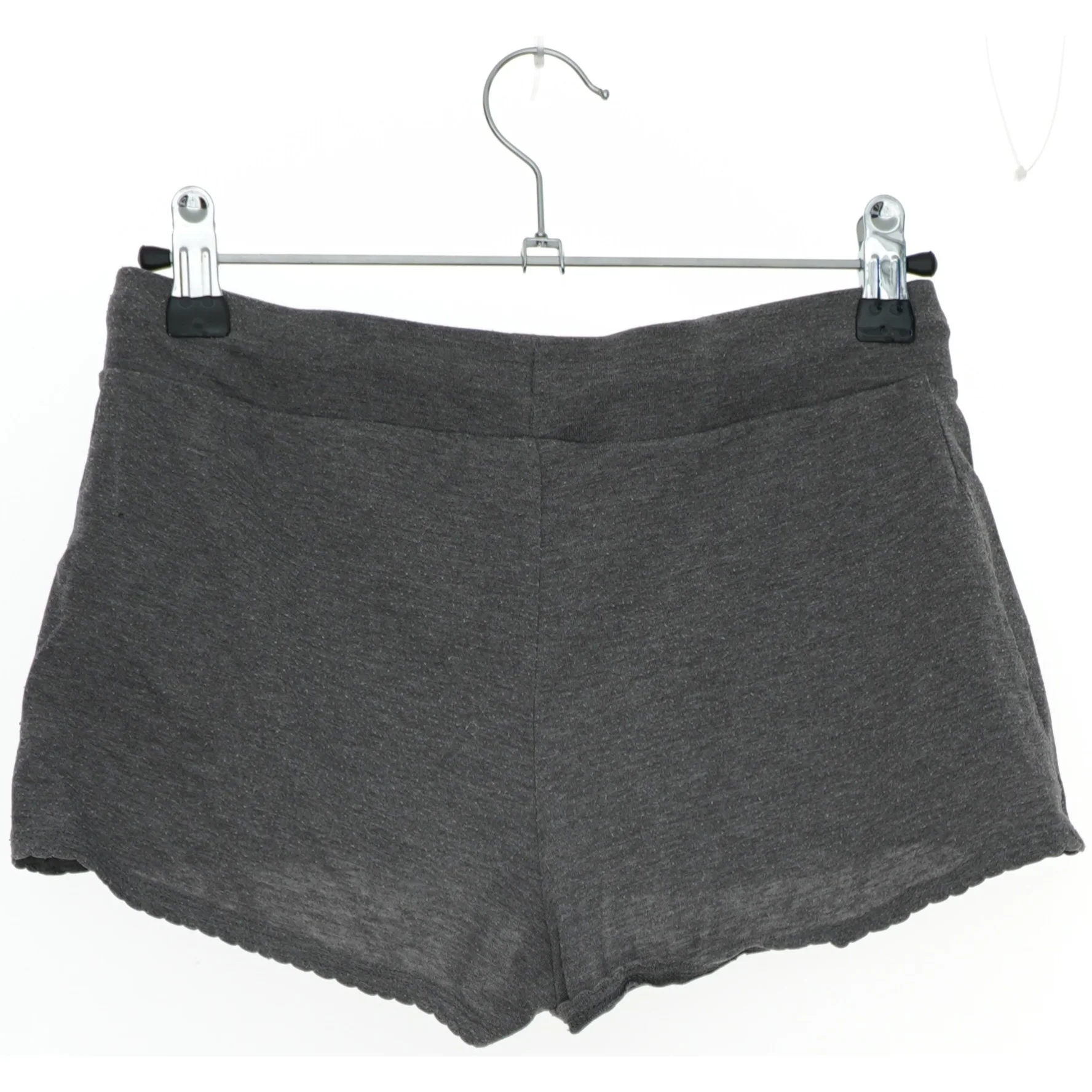 Grå shorts med snøre fra H&M (str. 140)