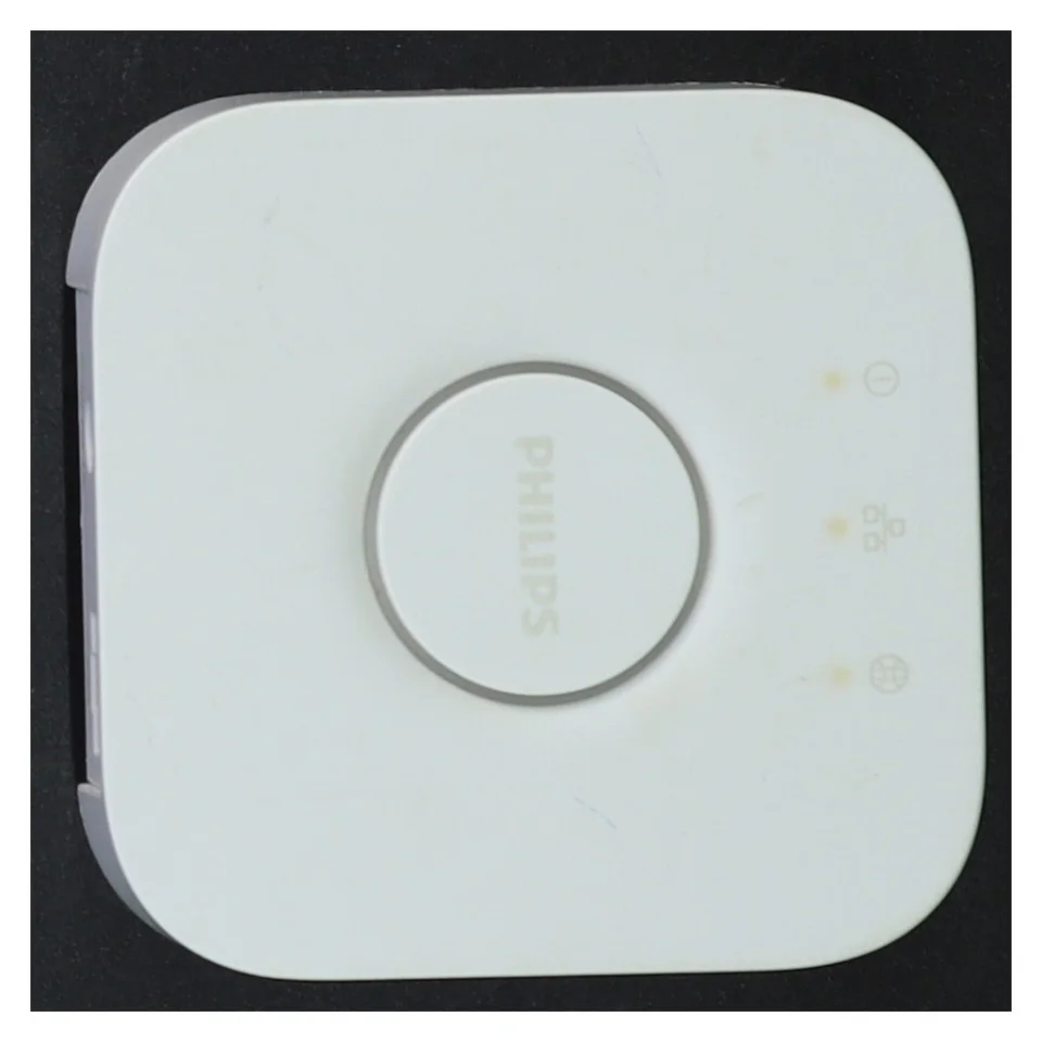 Philips Hue Bridge fra Philips (str. 9 x 9 cm)