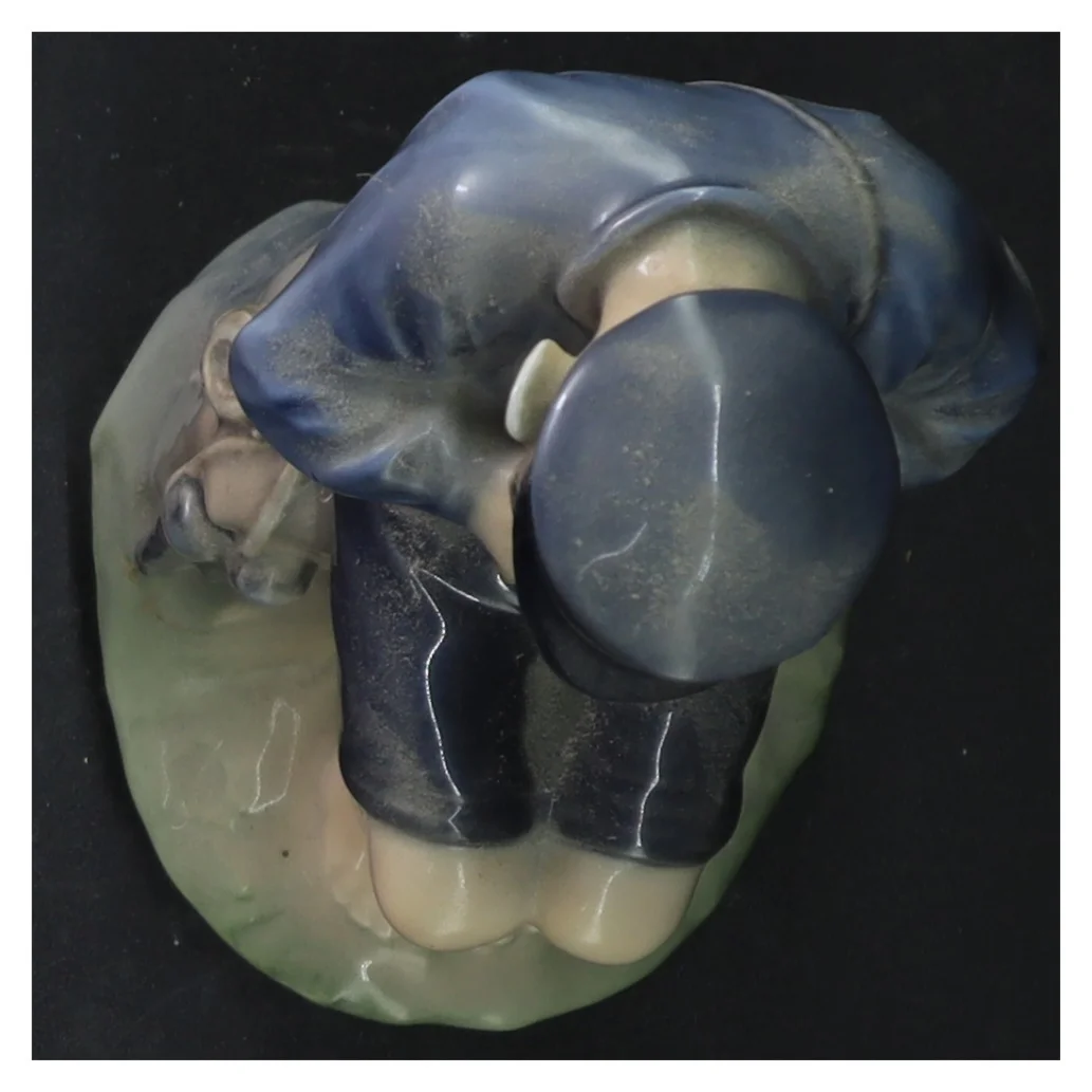 Figur 905 fra Royal Copenhagen (str. 18 cm)