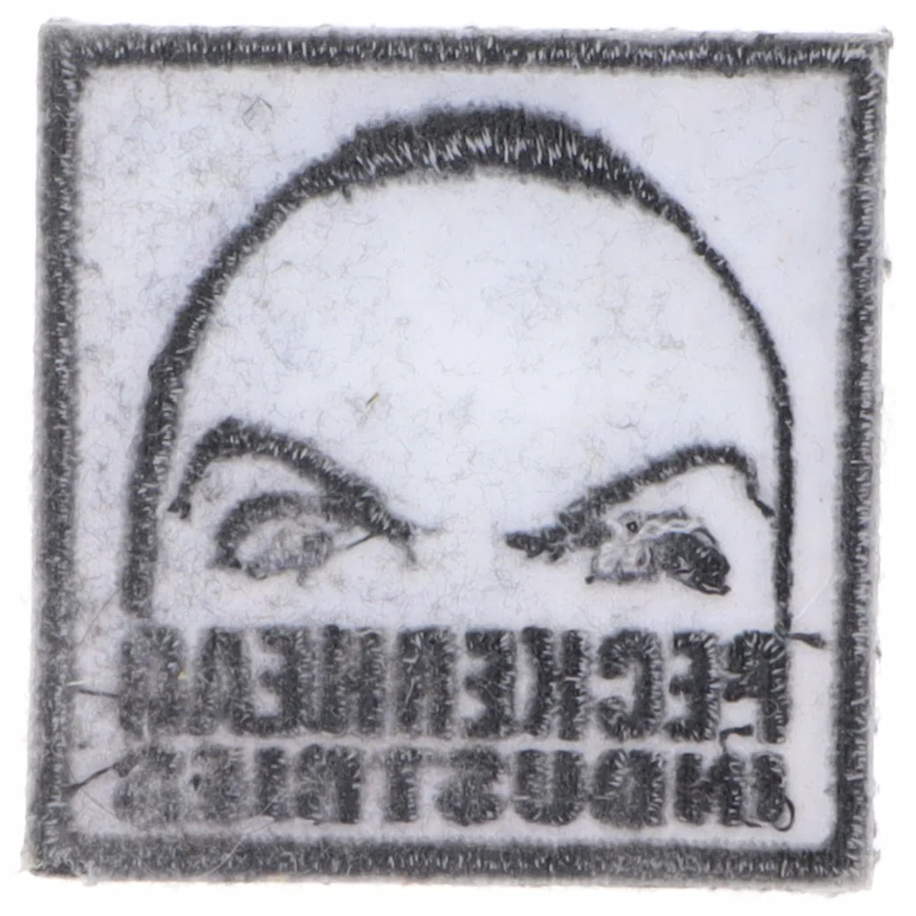 Stofmærke med logo (str. 6 x 6 cm)
