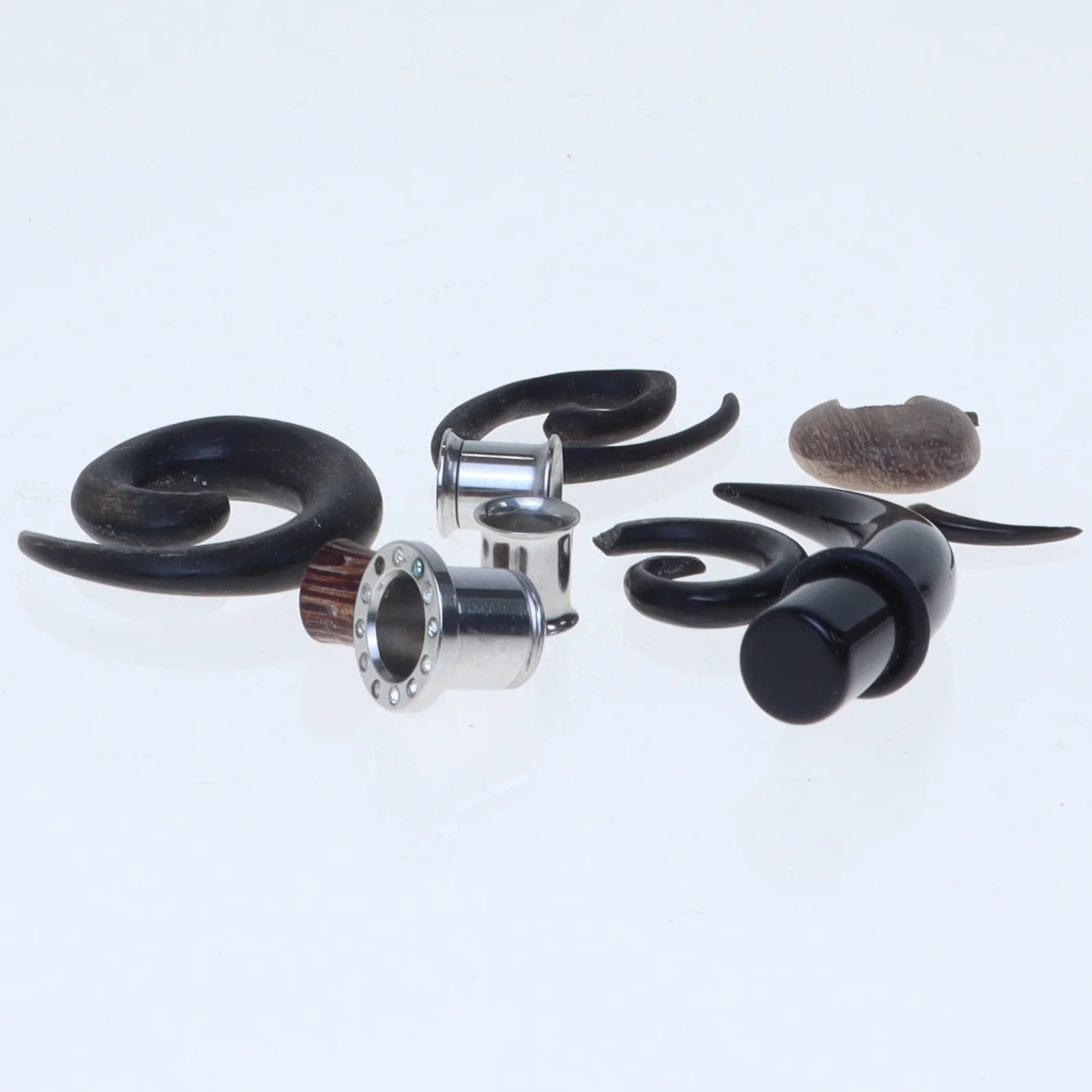 Blandet udvalg af øre piercing smykker (str. Op til 5 cm)