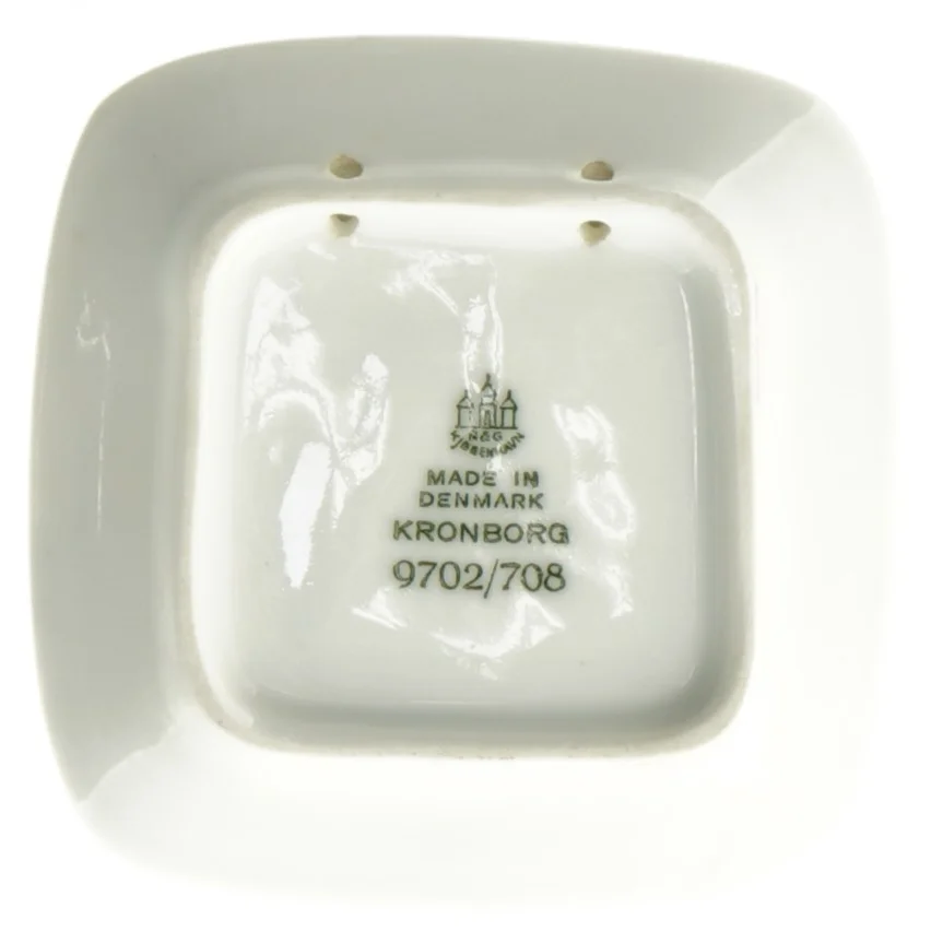 Platte 9702/708 fra Bing Og Grøndahl (str. 8 x 8 cm)