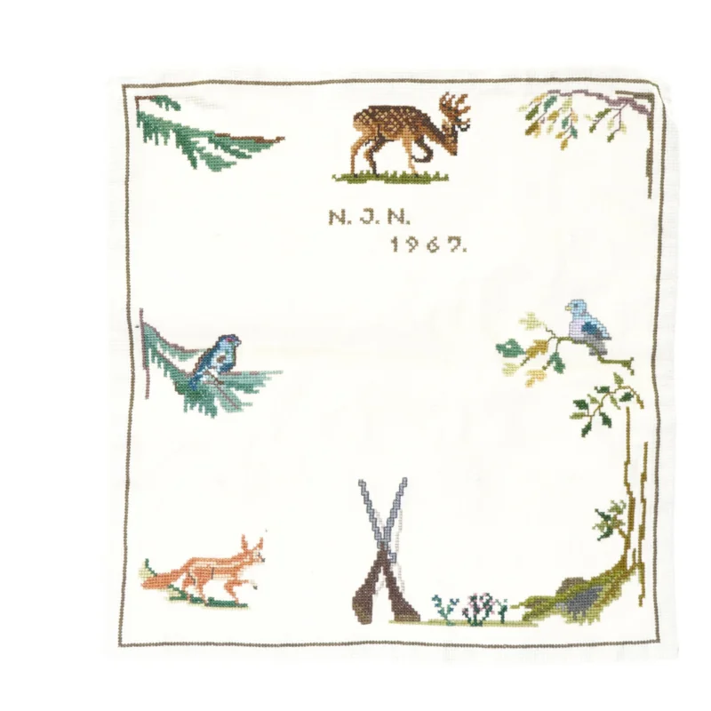 broderet tekstil (str. 33 x 33 cm)