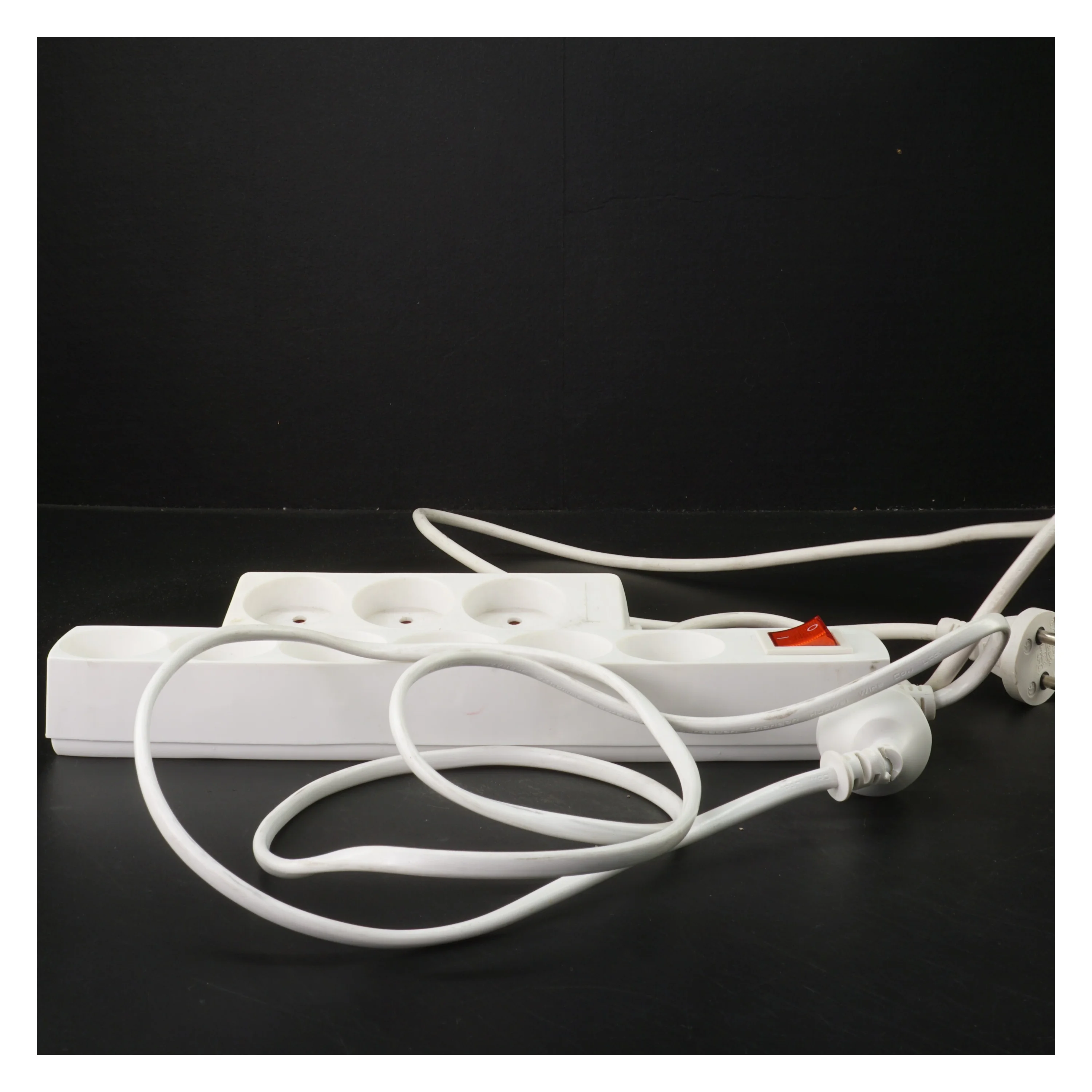 Stikdåse med switch (str. 30 cm og 15 cm)