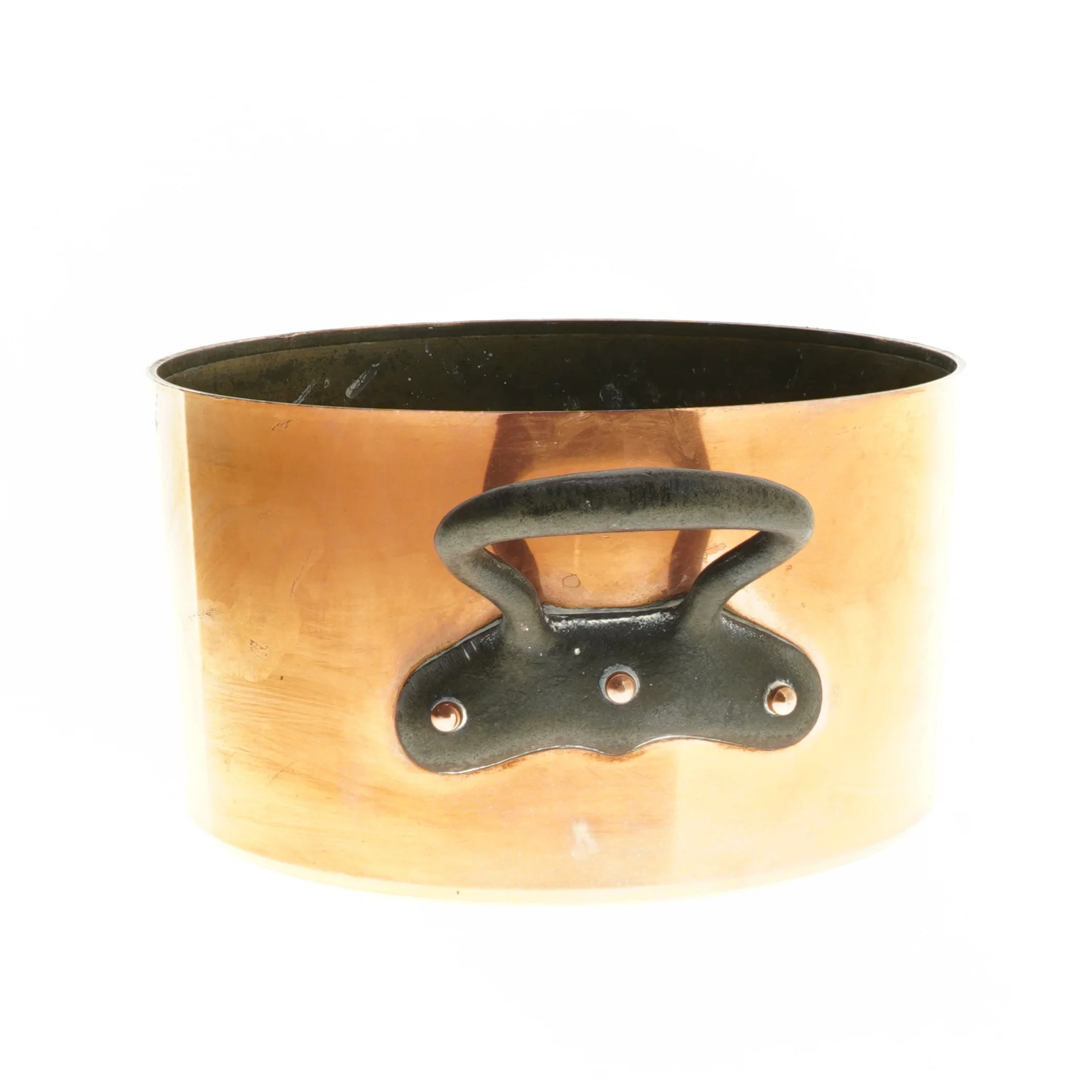 Kobbergryde med sorte håndtag (str. Ø 20x12 cm)