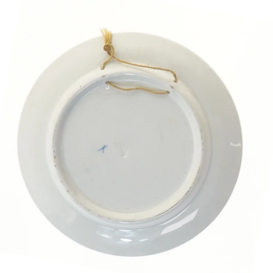 Dekorativ tallerken med bygning motiv (str. Ø 16,5 cm)