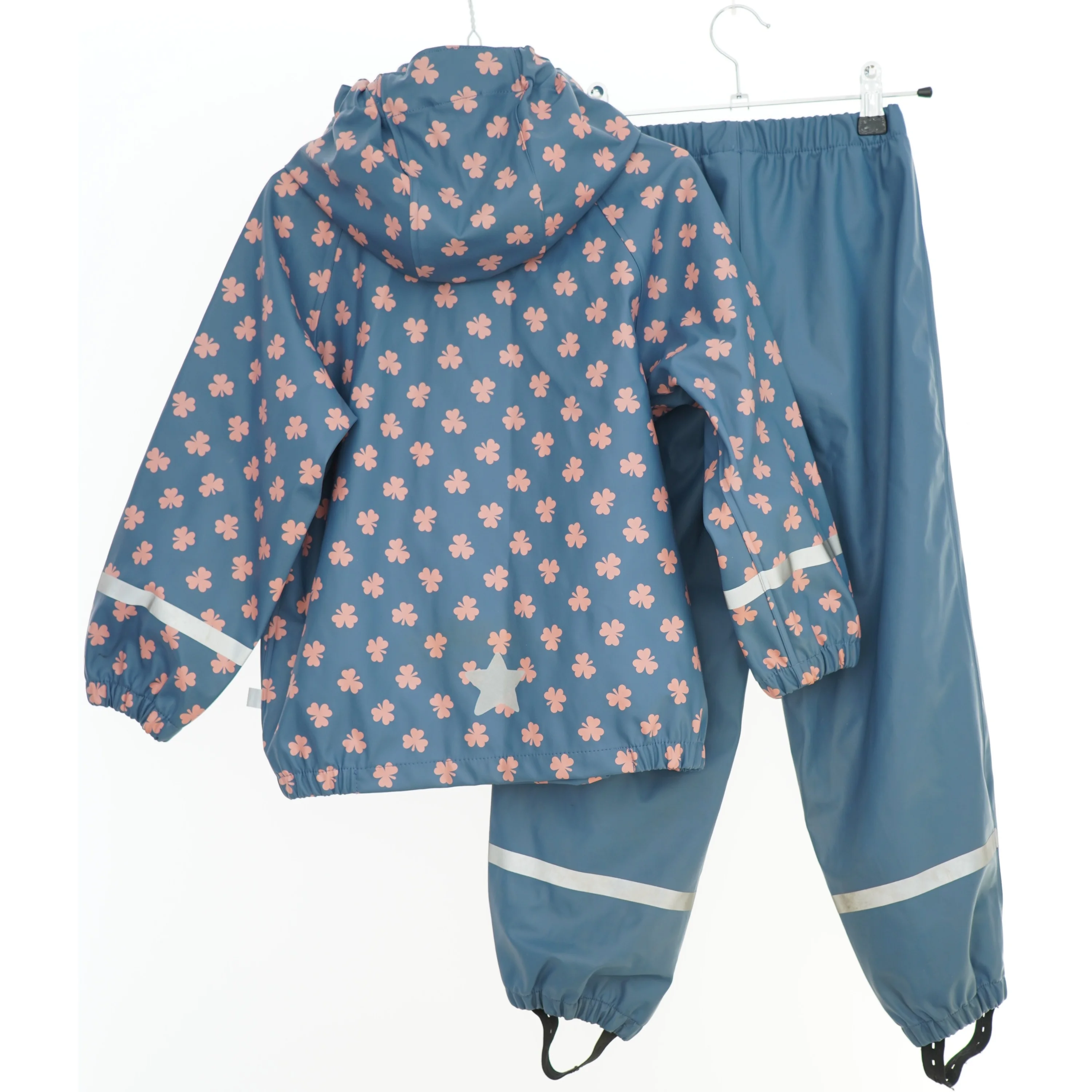 Blåt regnsæt med blomstermønster fra Friends (str. 116)