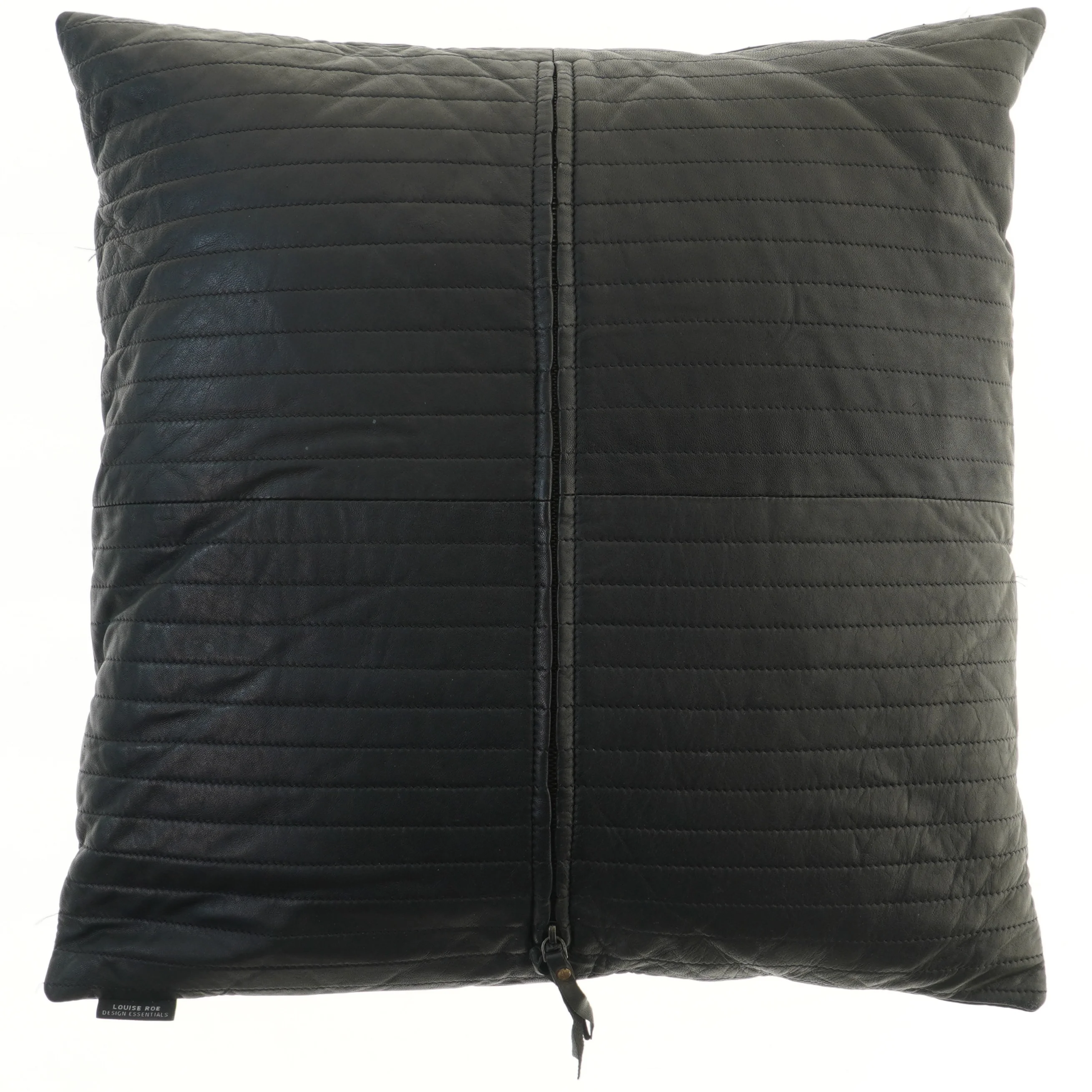 Sort pude i læder fra Louise Roe (str. 44x46 cm)