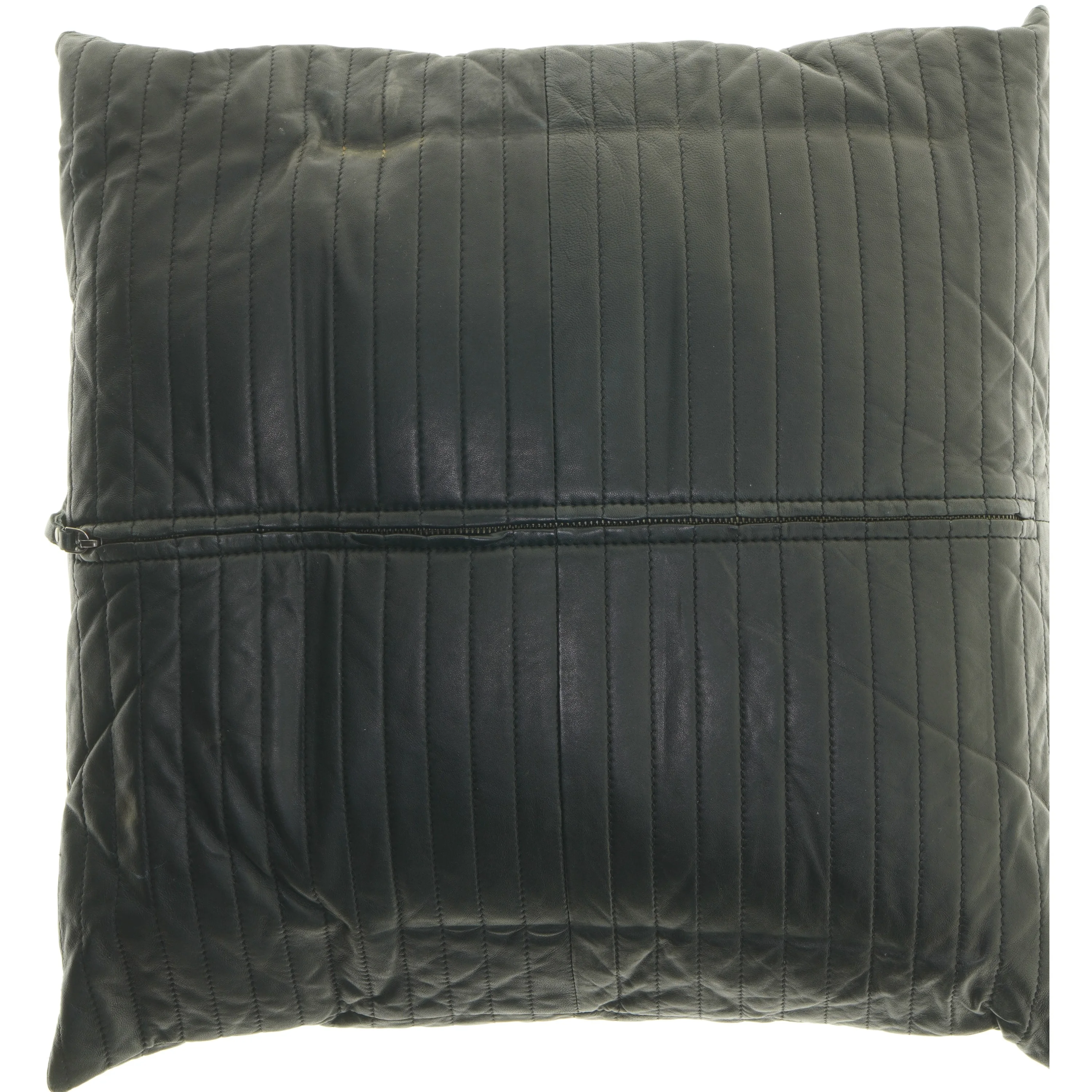 Sort pude i læder fra Louise Roe (str. 50x50 cm)