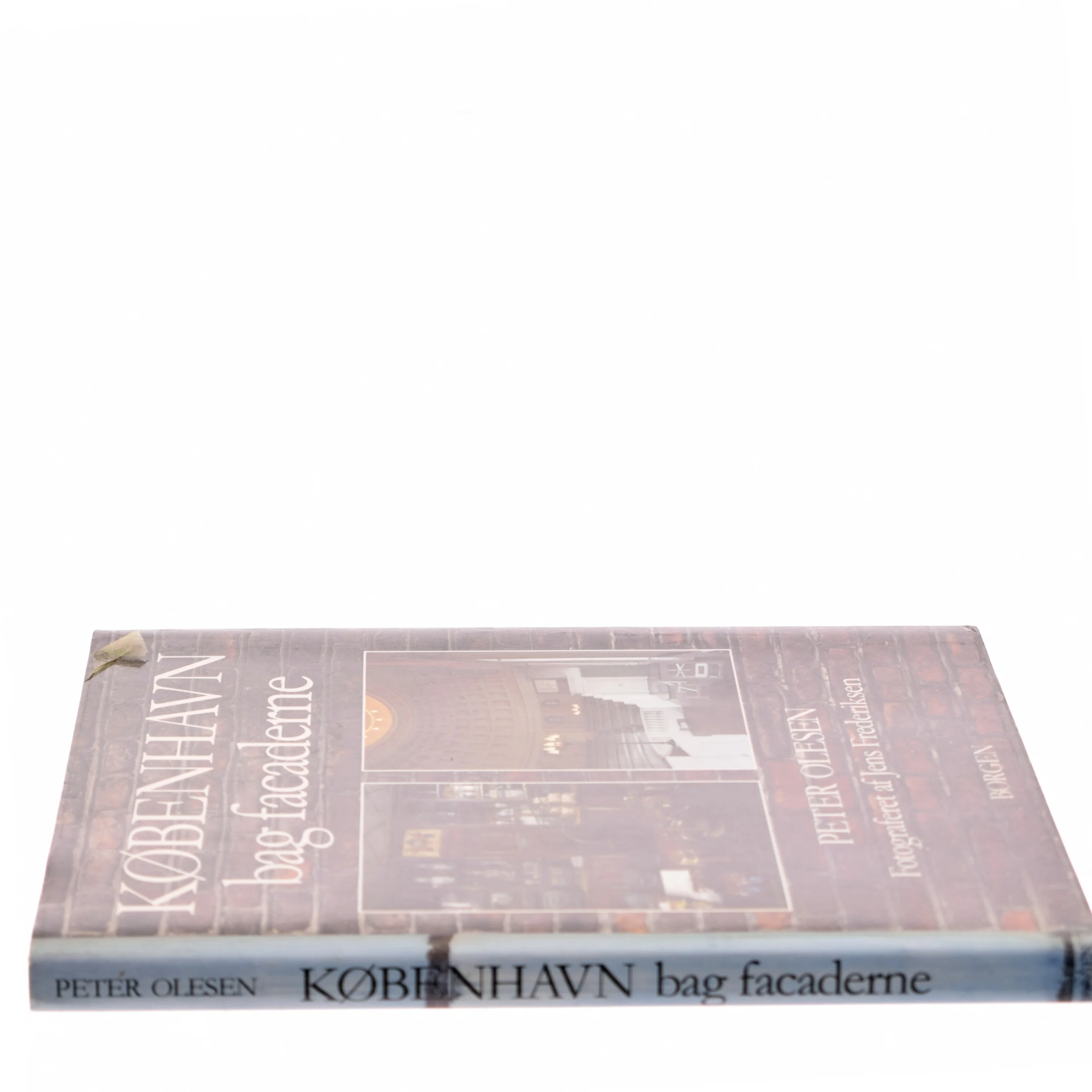 København bag facaderne af Peter Olesen (Bog)