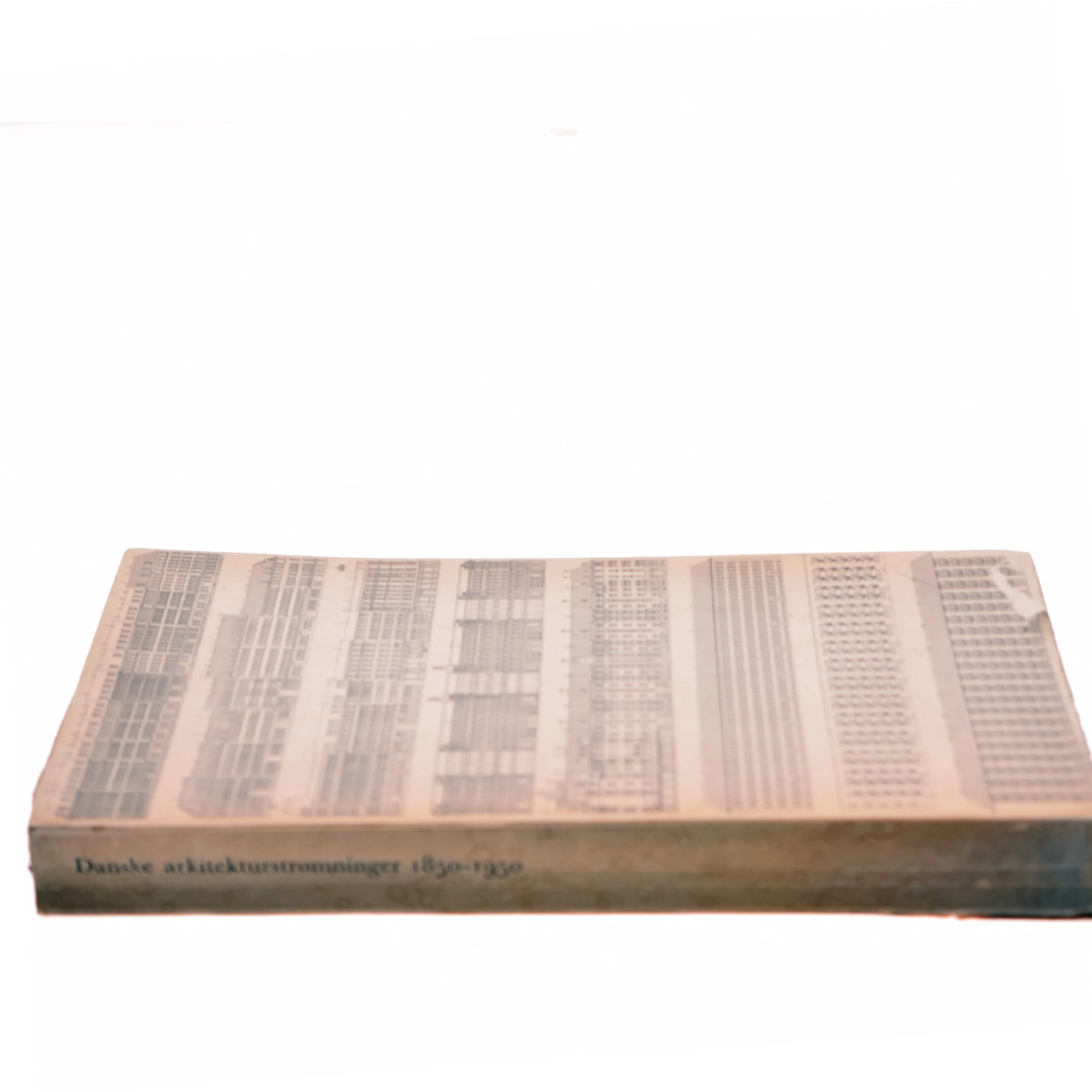 Danske arkitekturstrømninger 1850-1950 af Knud Millech (Bog)