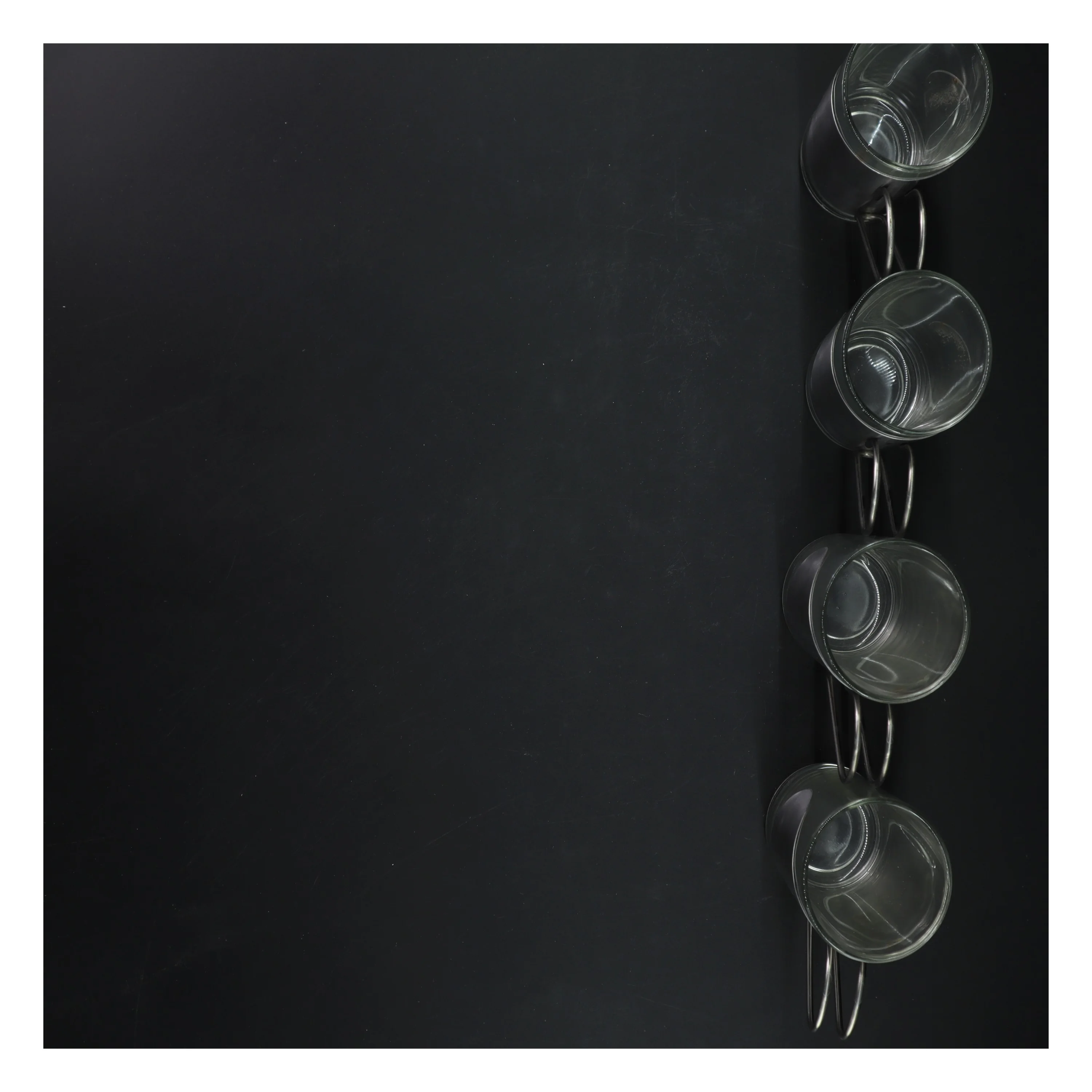 Glasskrus med metalhank (str. 4 styk, 14 cm)