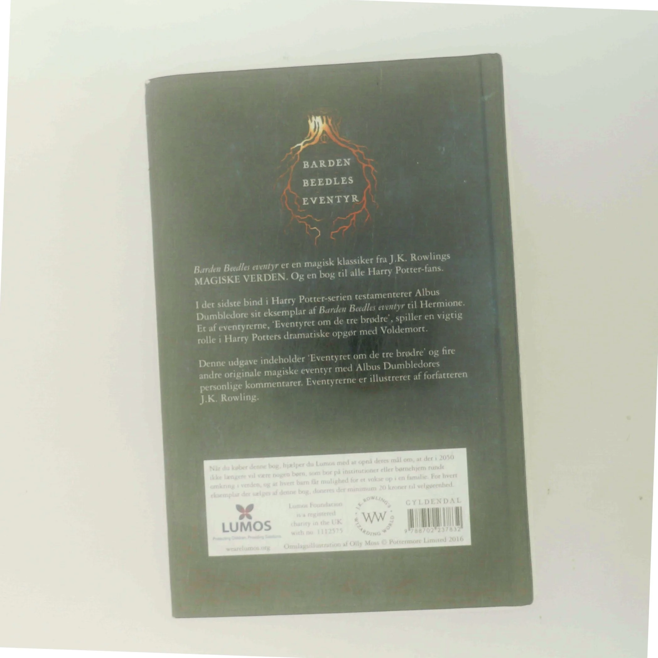 Barden Beedles eventyr (Ill. Chris Riddell) af Joanne K. Rowling (Bog)