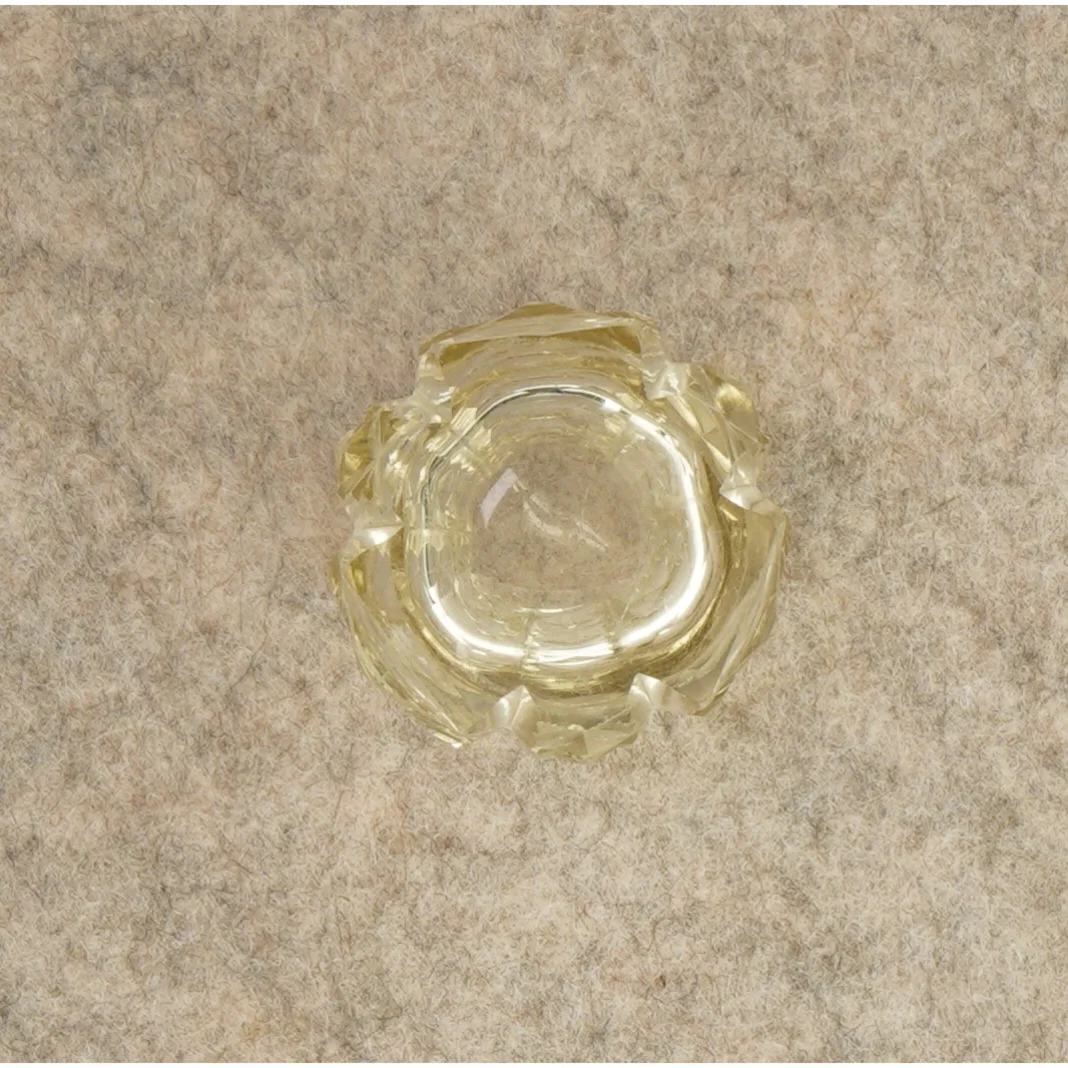 Vase i krystal (str. 4 x 6 cm)