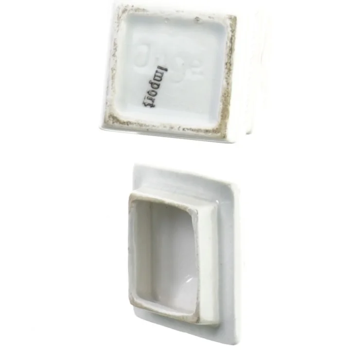 Kardemuma opbevaring fra Jnge (str. 8 x 5 cm)