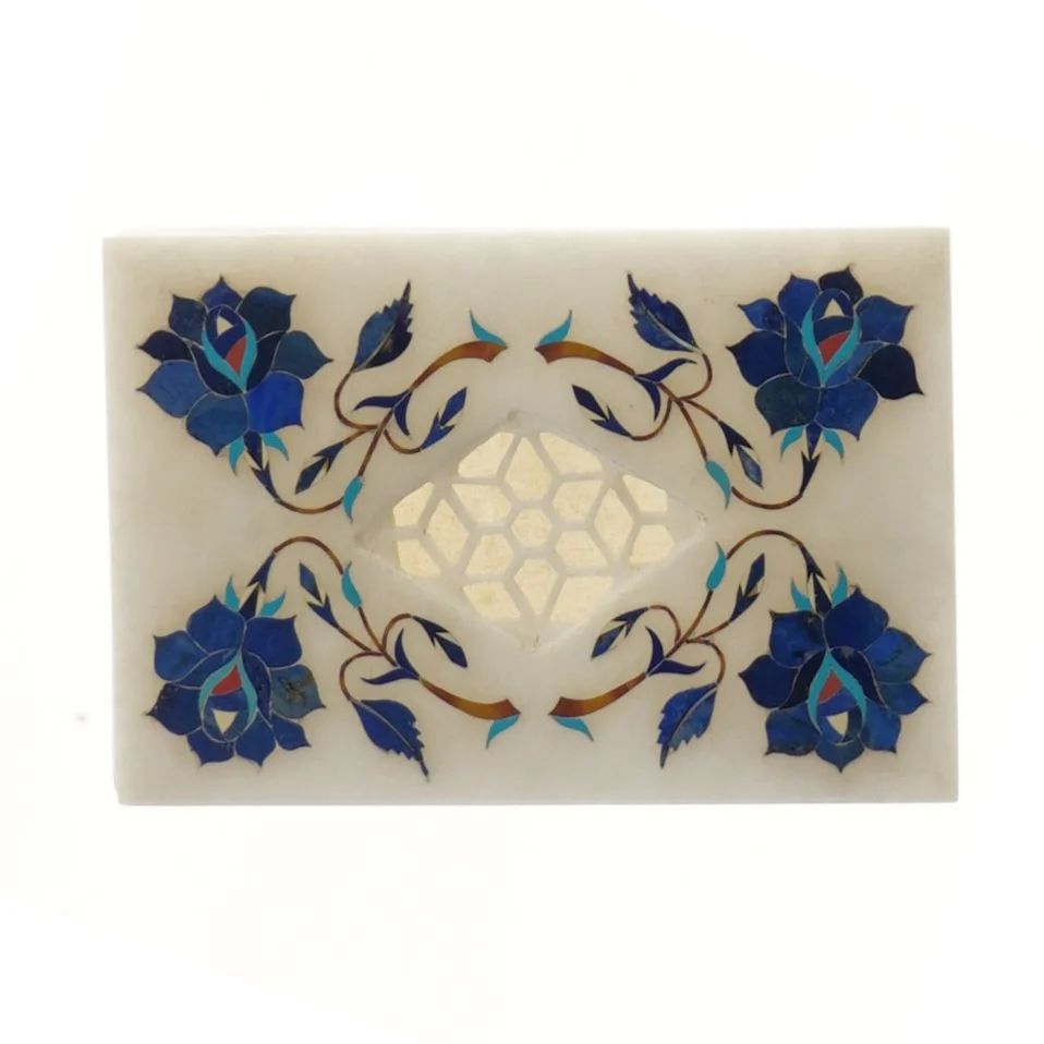 Smykkeskrin af marmor (str. 15,5x10,5 cm)