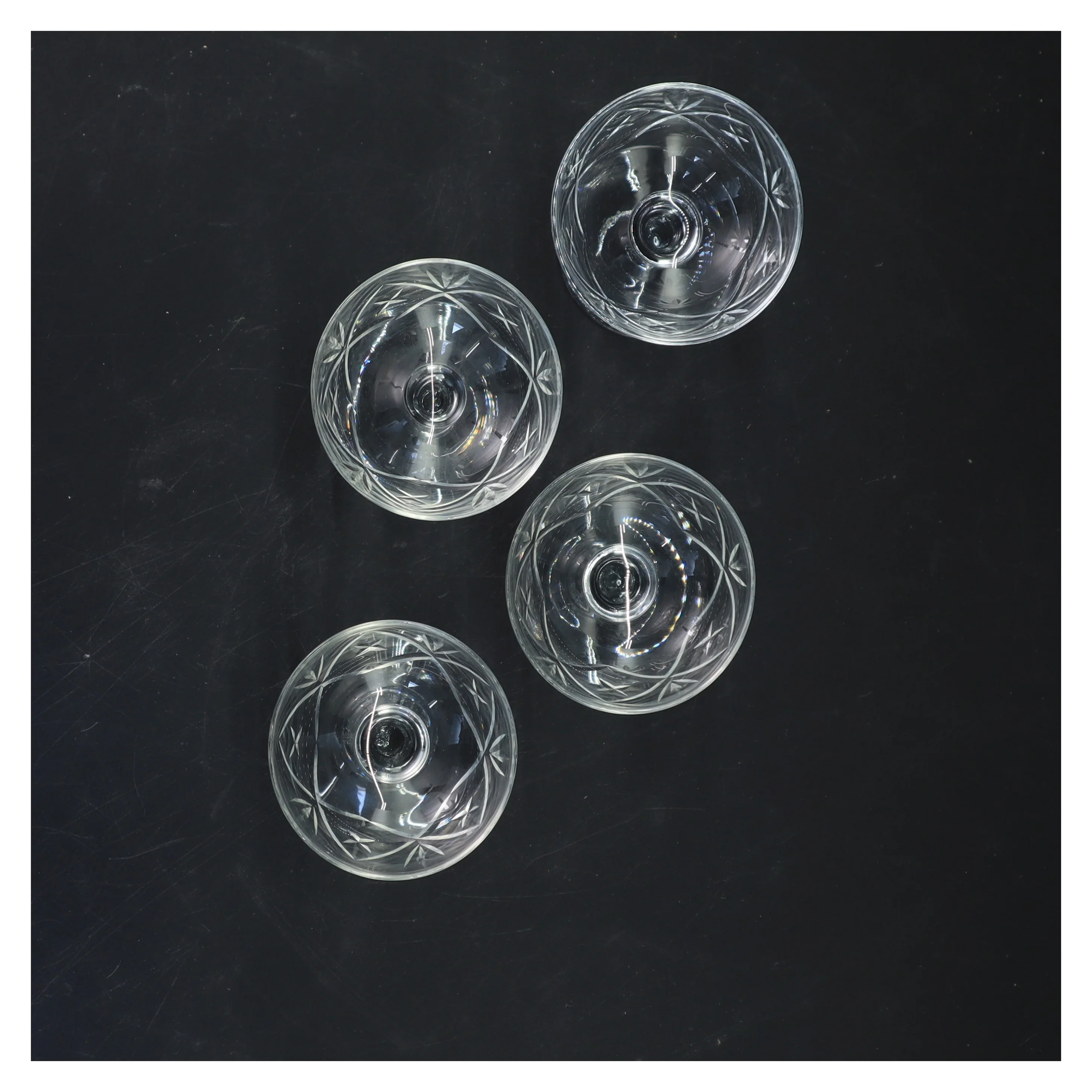 Fire glas skål (str. 9x7 cm)