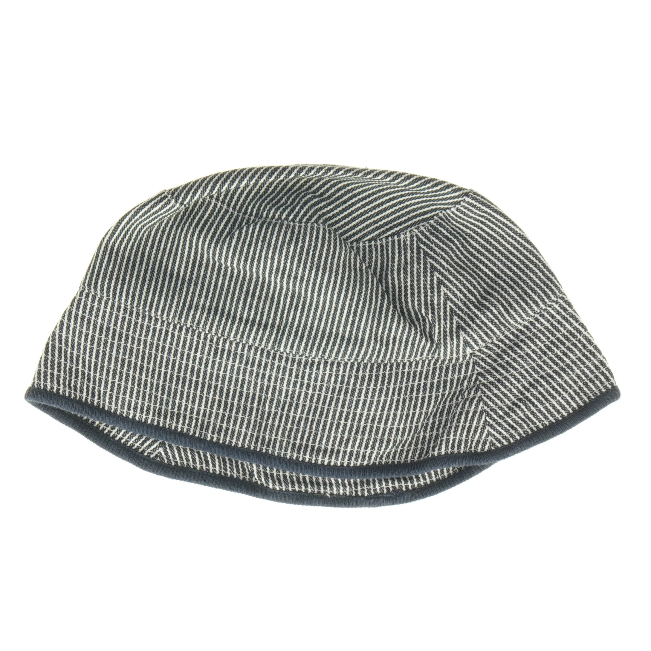 Stribet solhat fra Okker Gokker (str. 4 til 5 år 110 cm)