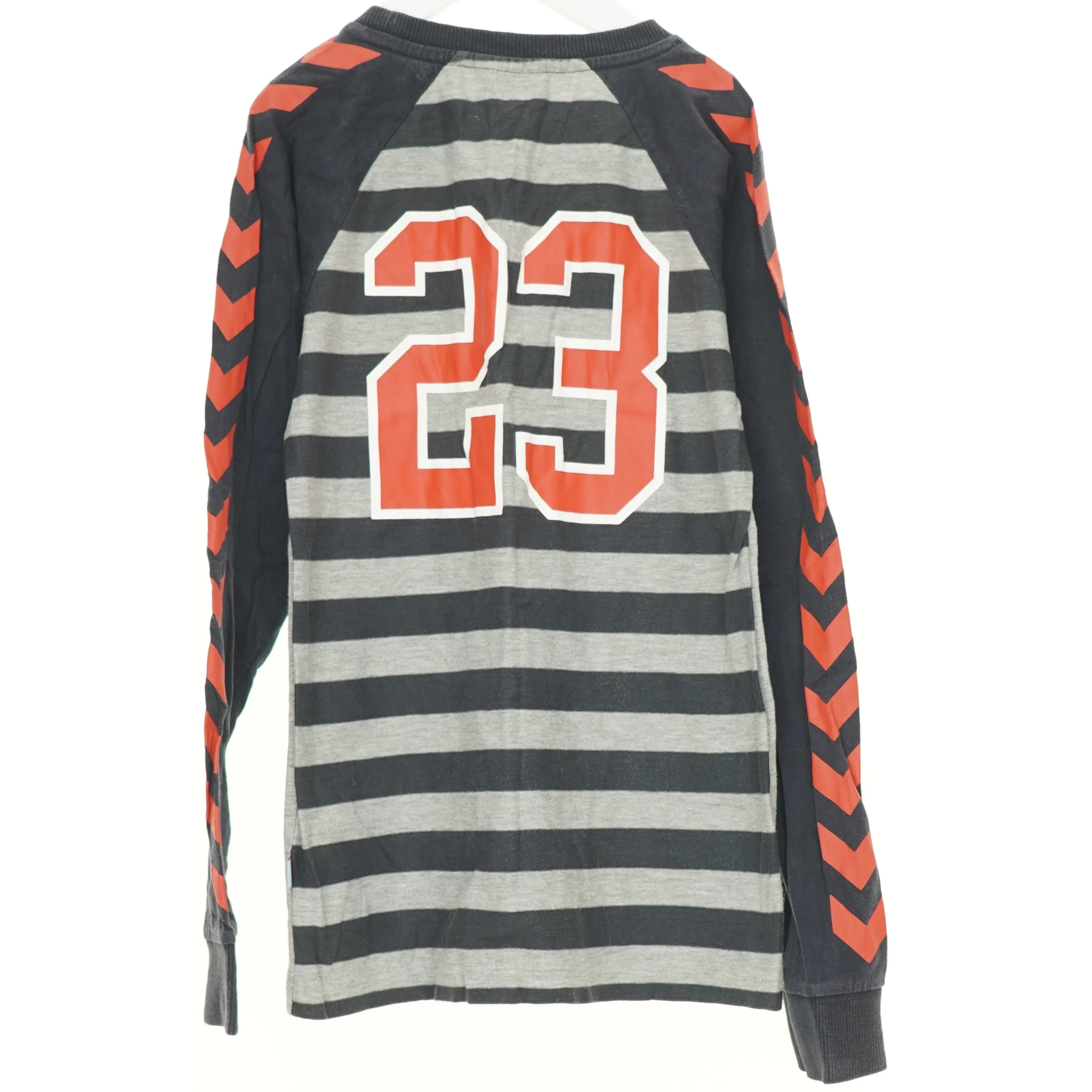 Bluse fra Hummel (str. 140 cm)