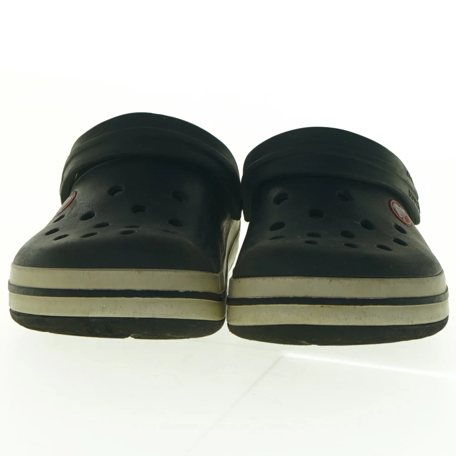 Brugte sorte Crocs sandaler fra Crocs (str. 32)