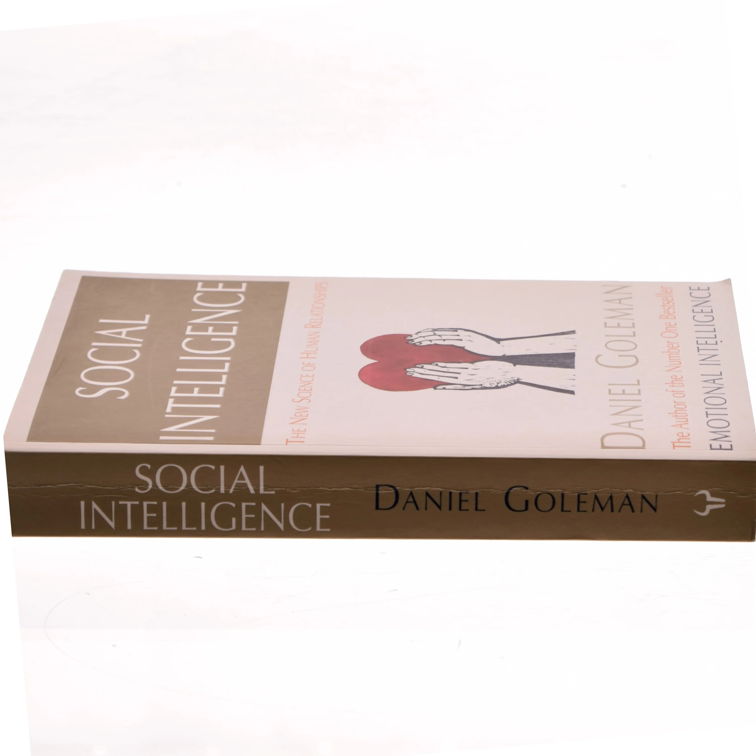 Social intelligence : the new science of human relationships af Daniel Goleman (Bog)