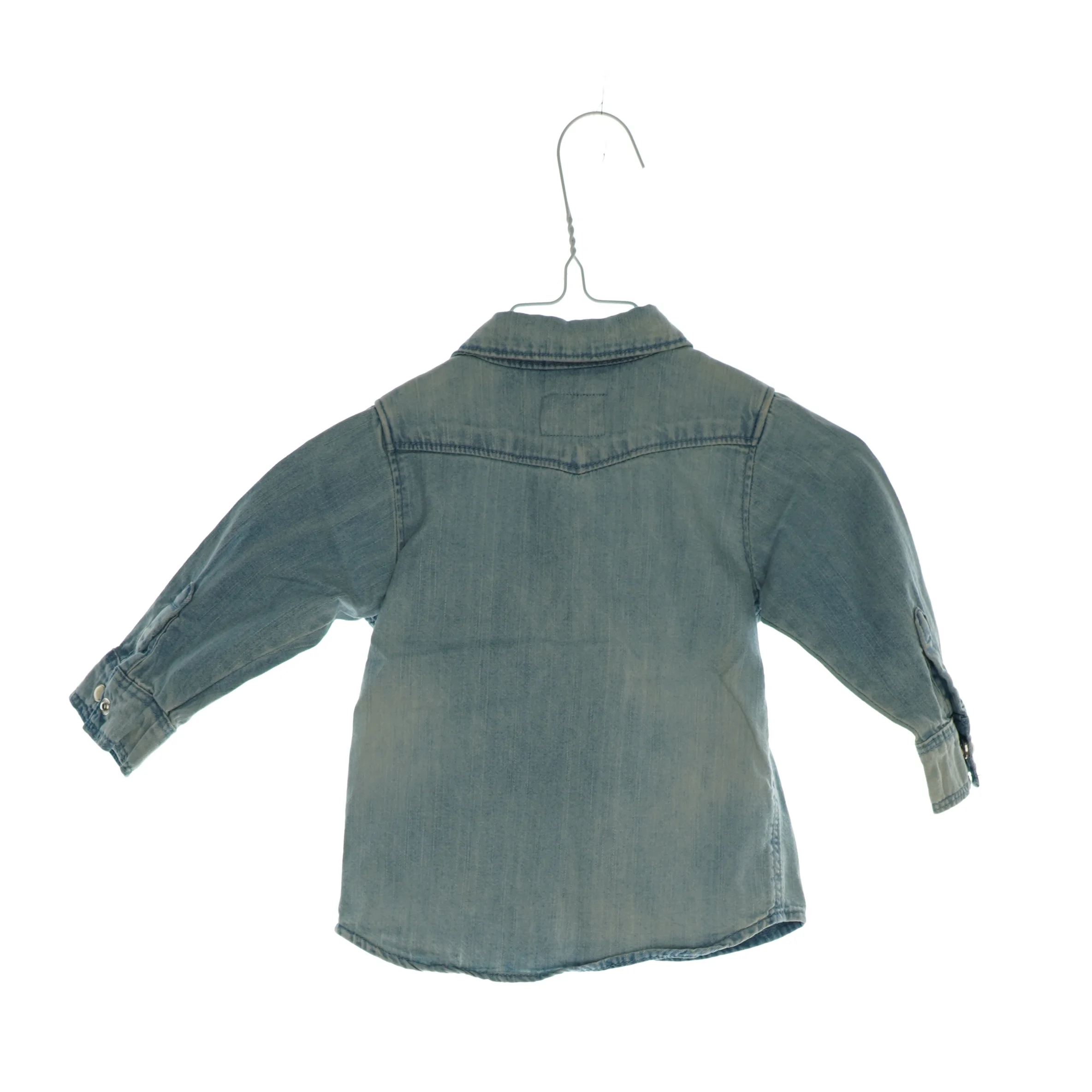 Bluse fra H&M (str. 68)