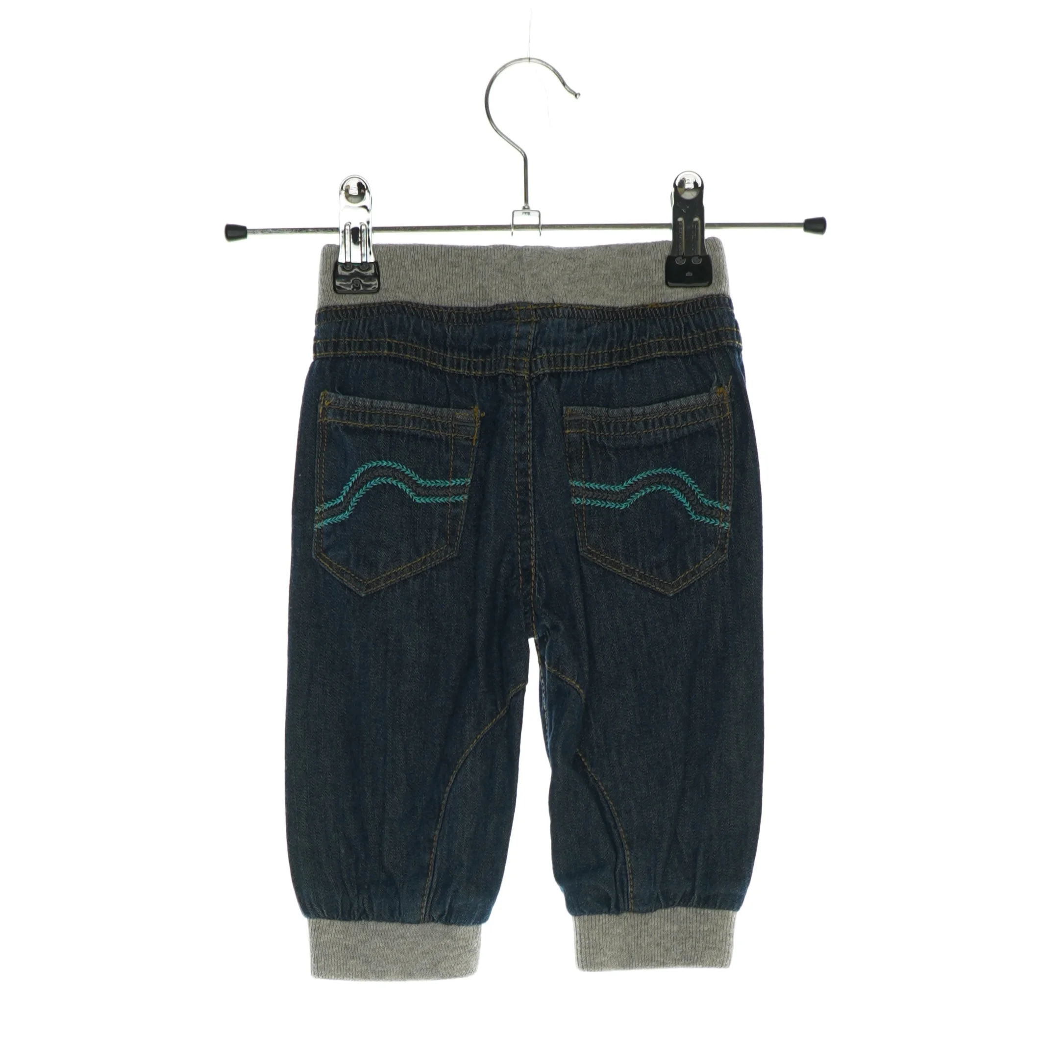 Bukser fra Baby (str. 68 )