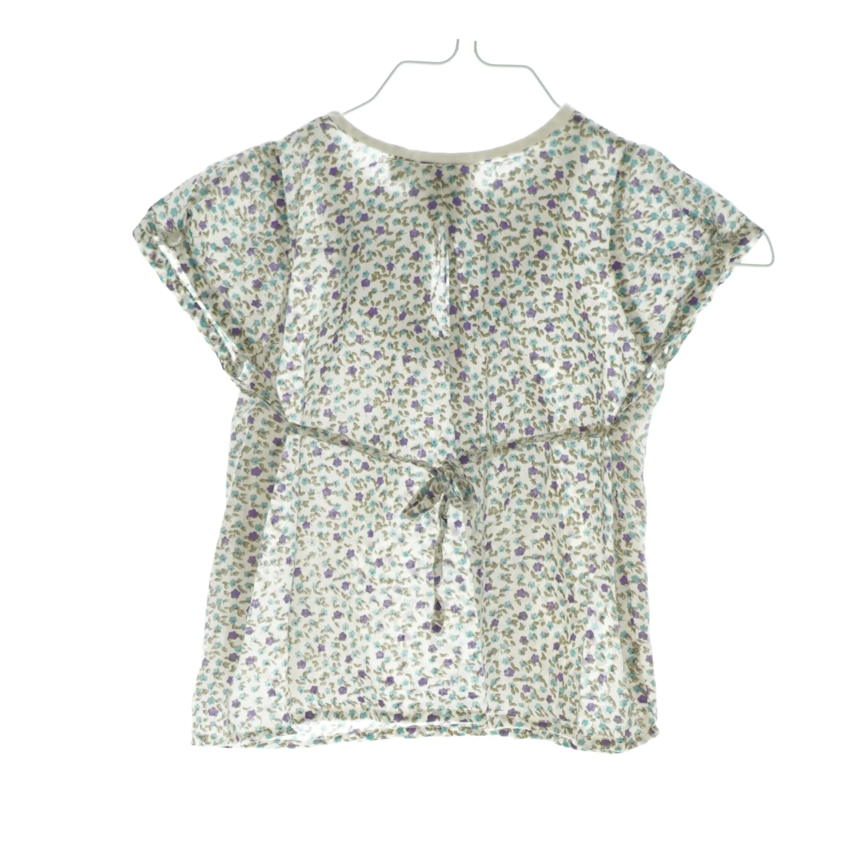 Bluse fra Bakito (Str. 74)