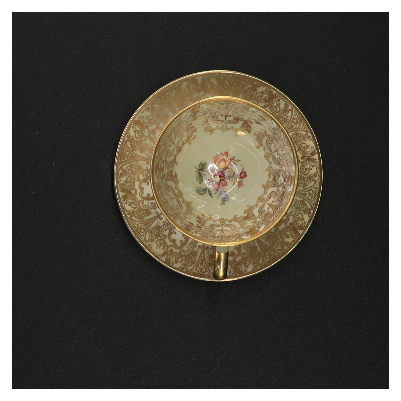 Porcelæn kaffekopper med underkopper